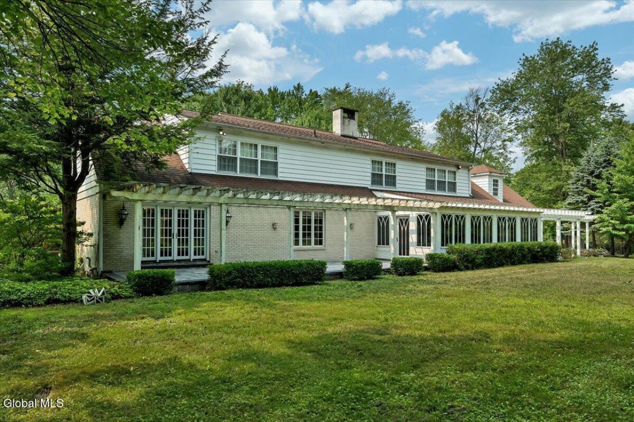 Queensbury, New York, 12804, United States, 4 Bedrooms Bedrooms, ,4 BathroomsBathrooms,Residential,For Sale,2003440