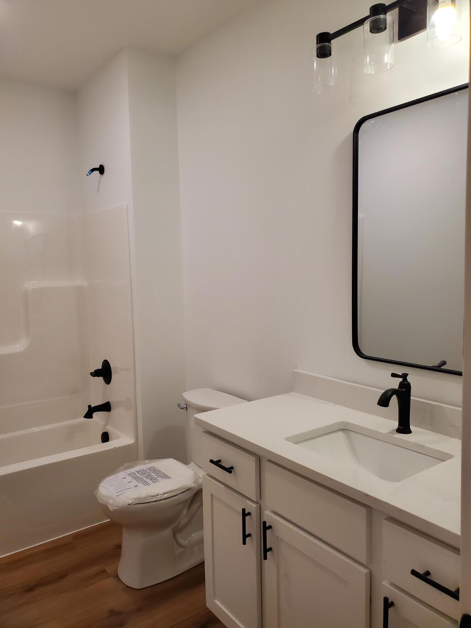 Allegan, Michigan, 49010, United States, 6 Bedrooms Bedrooms, ,4 BathroomsBathrooms,Residential,For Sale,1827458