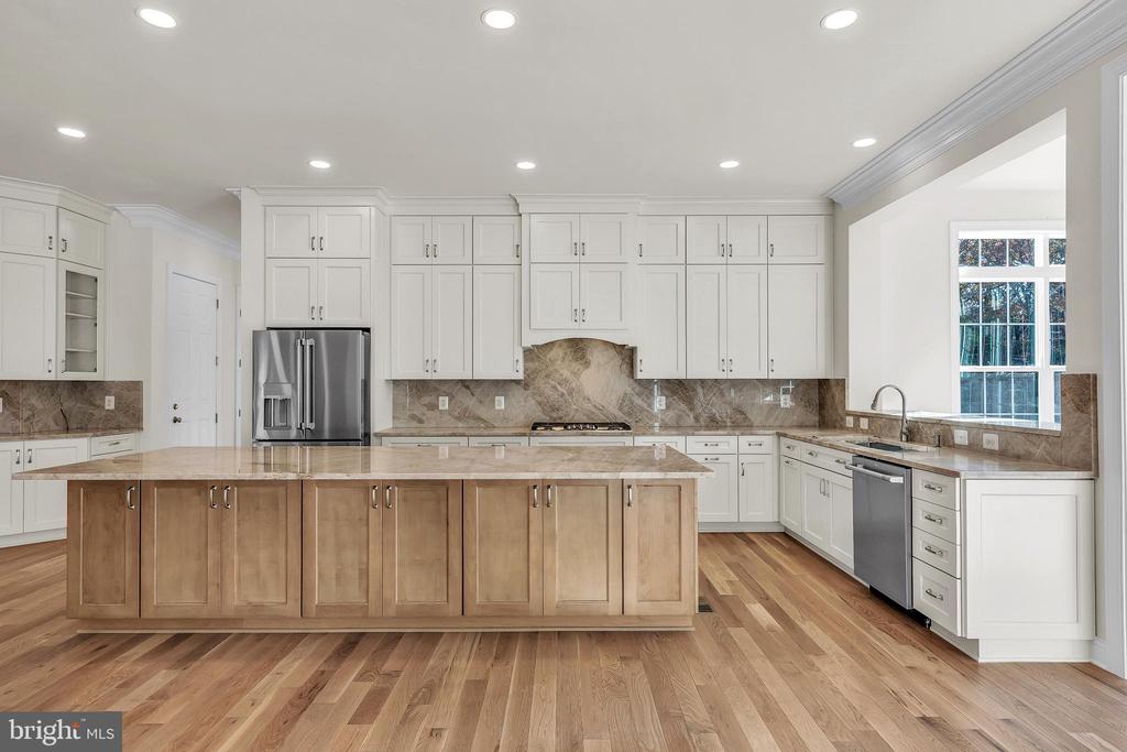 Oak Hill, Virginia, 20171, United States, 1 Bedroom Bedrooms, ,2 BathroomsBathrooms,Residential,For Sale,1984507