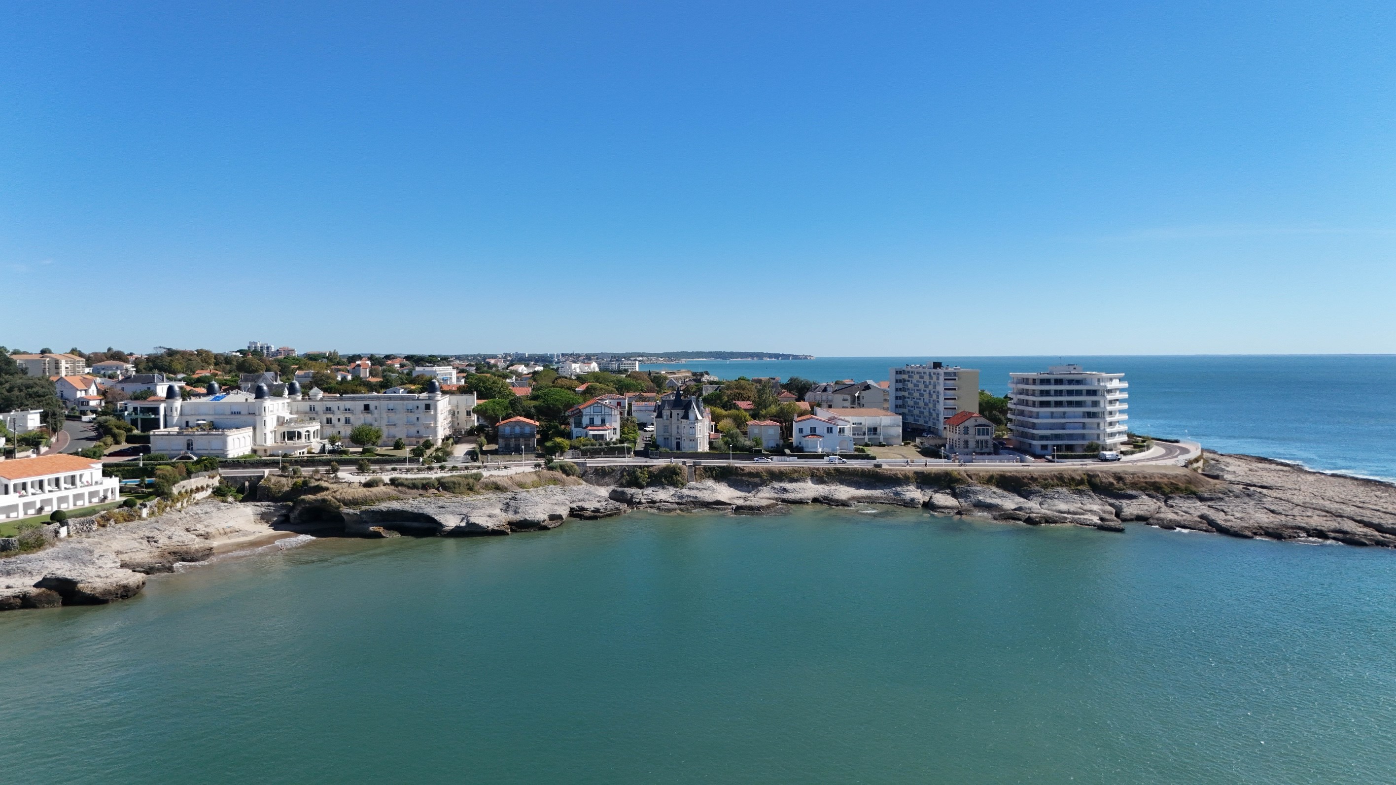  Apartment with balcony and sea view - 物件實景