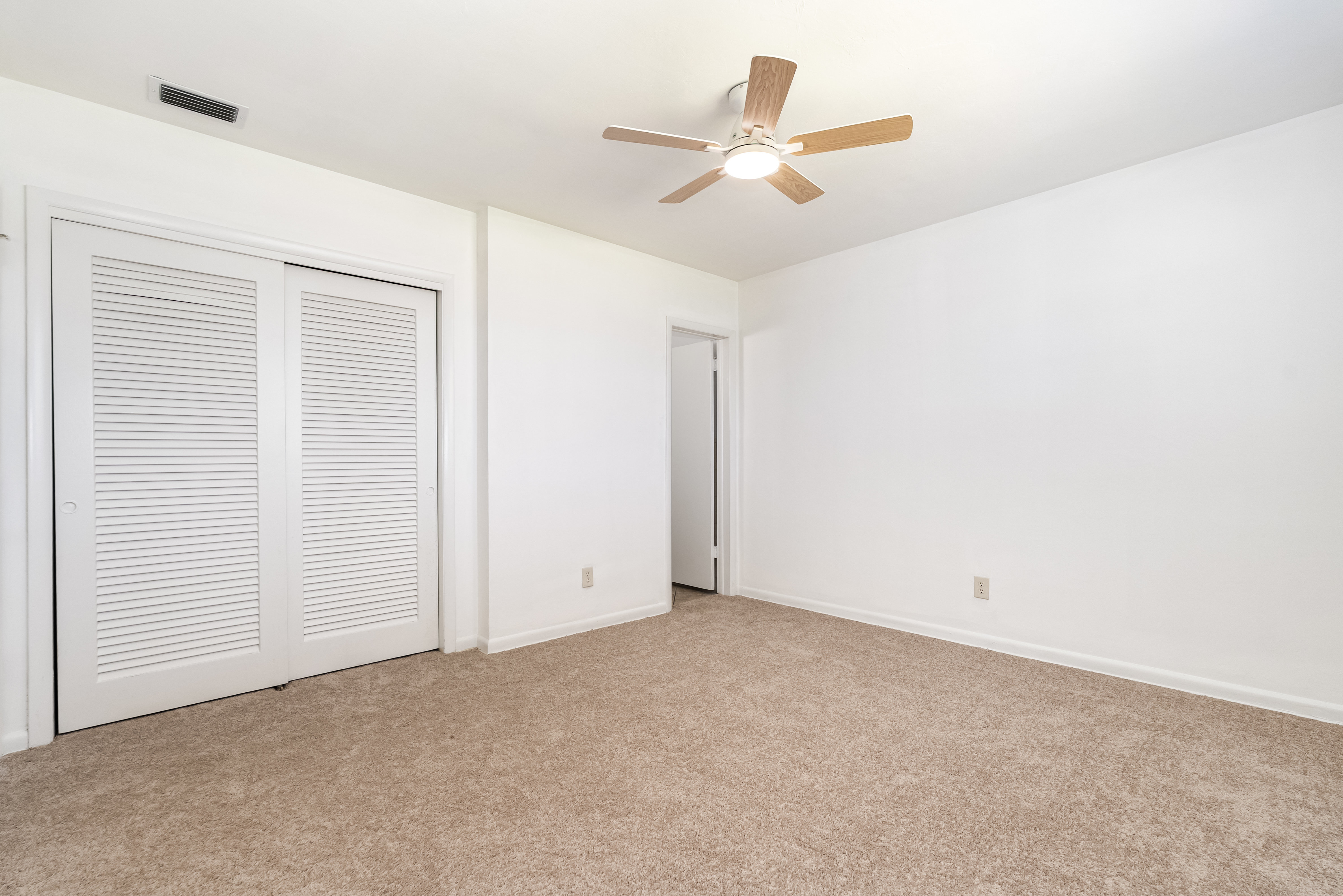  2186 Highway A1a, Unit# C6, Indian Harbour Beach, FL, 32937 - 物件實景