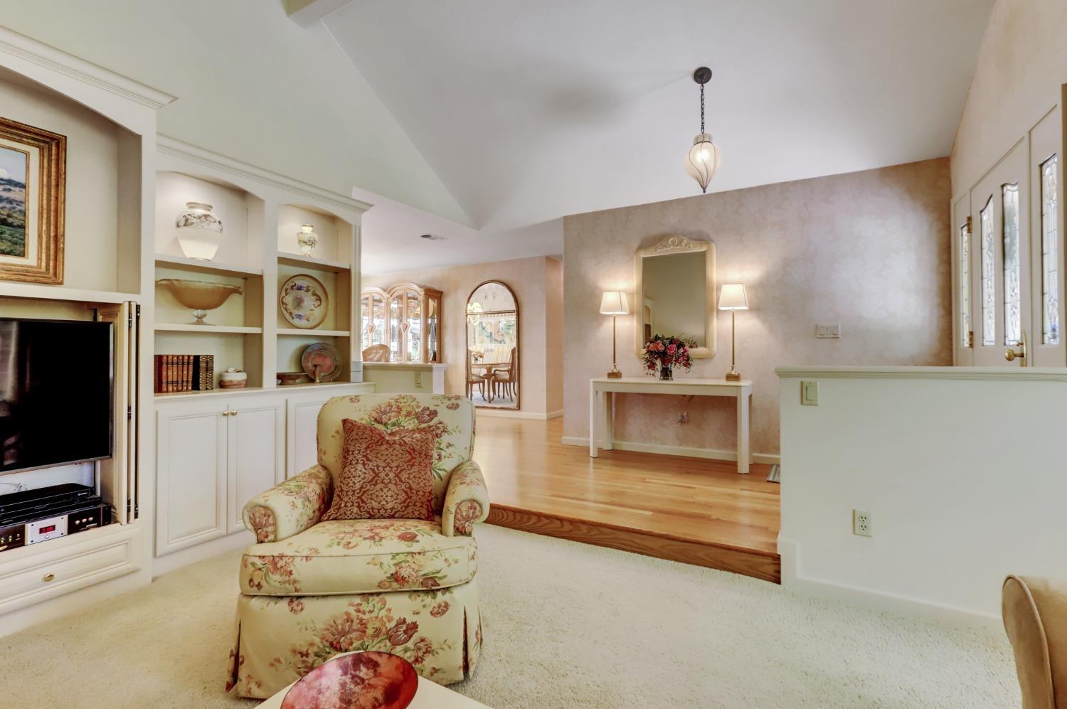 Grass Valley, California, 95949, United States, 3 Bedrooms Bedrooms, ,3 BathroomsBathrooms,Residential,For Sale,1825193