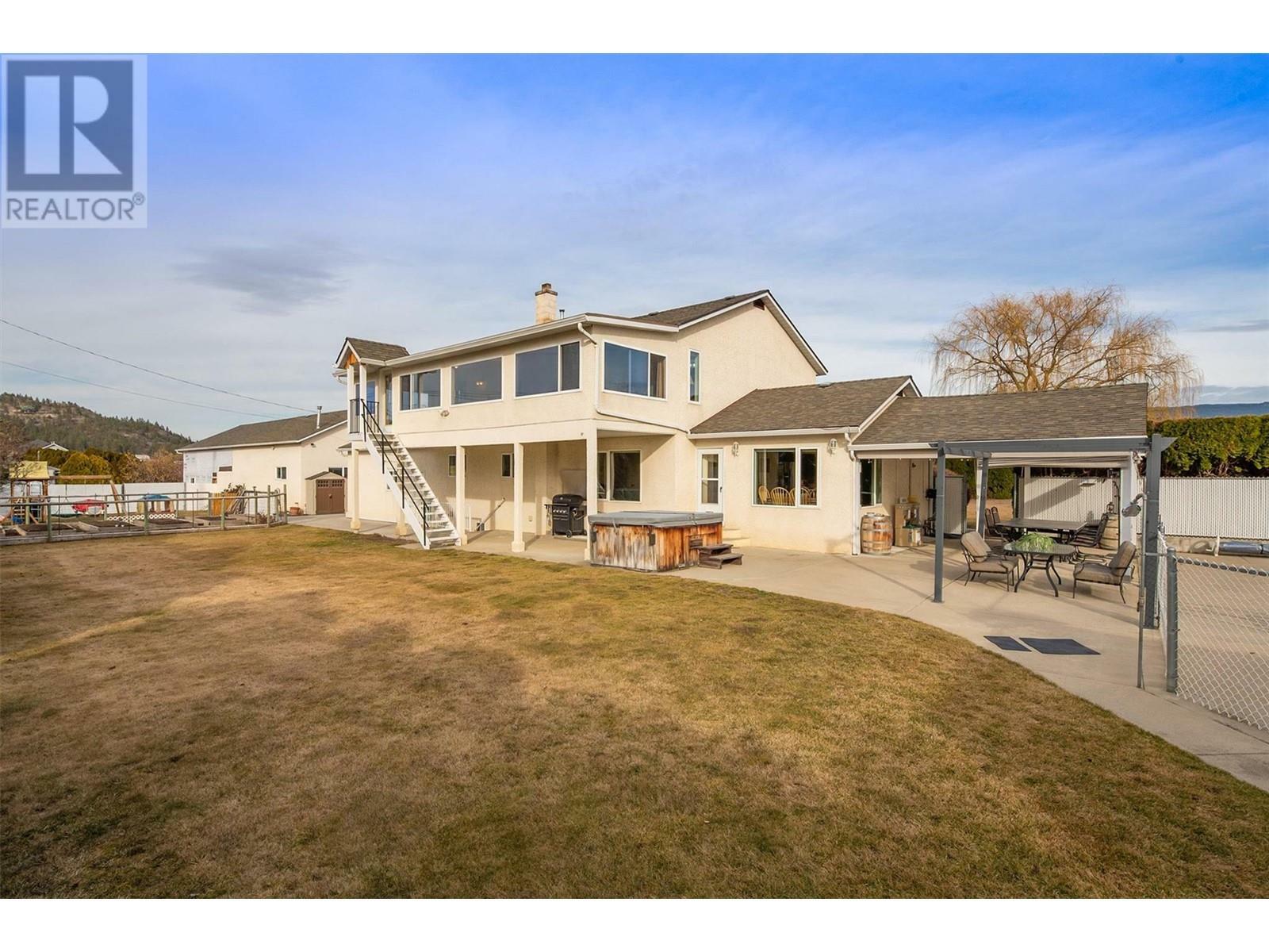 KELOWNA, British Columbia, V1V 2G6, CA, 5 Bedrooms Bedrooms, ,4 BathroomsBathrooms,Residential,For Sale,1838260
