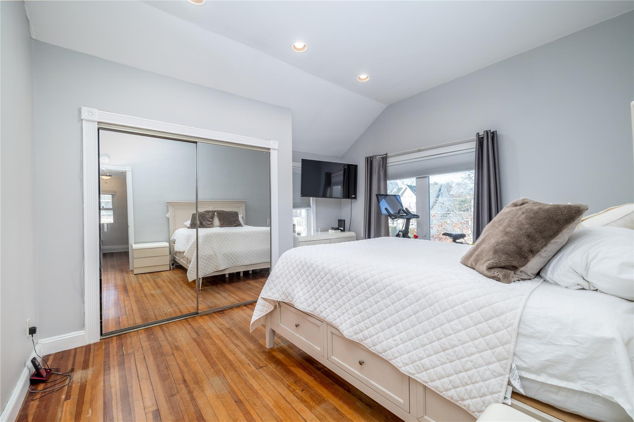 Malverne, New York, 11565, United States, 3 Bedrooms Bedrooms, ,2 BathroomsBathrooms,Residential,For Sale,1874917
