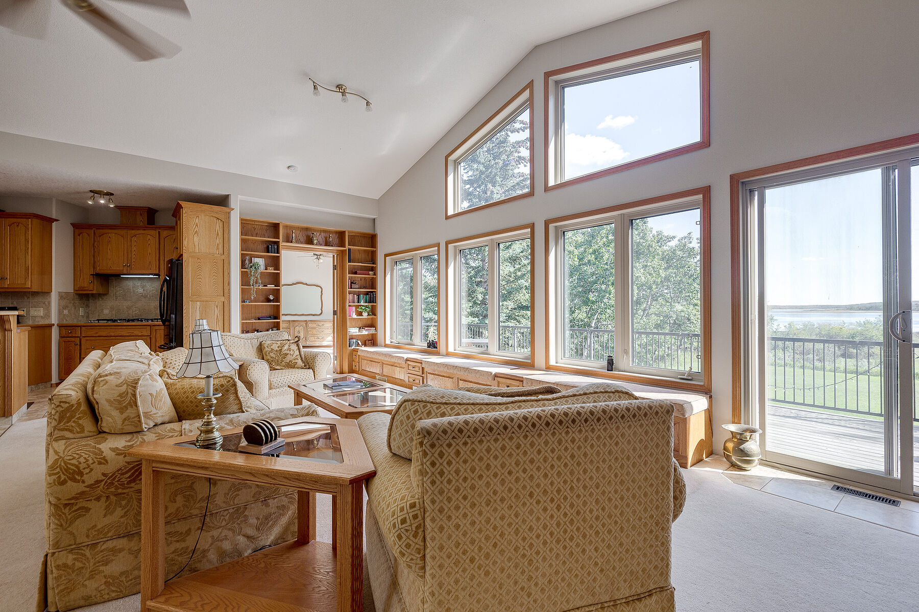  602 Pheasant Close - 物件實景