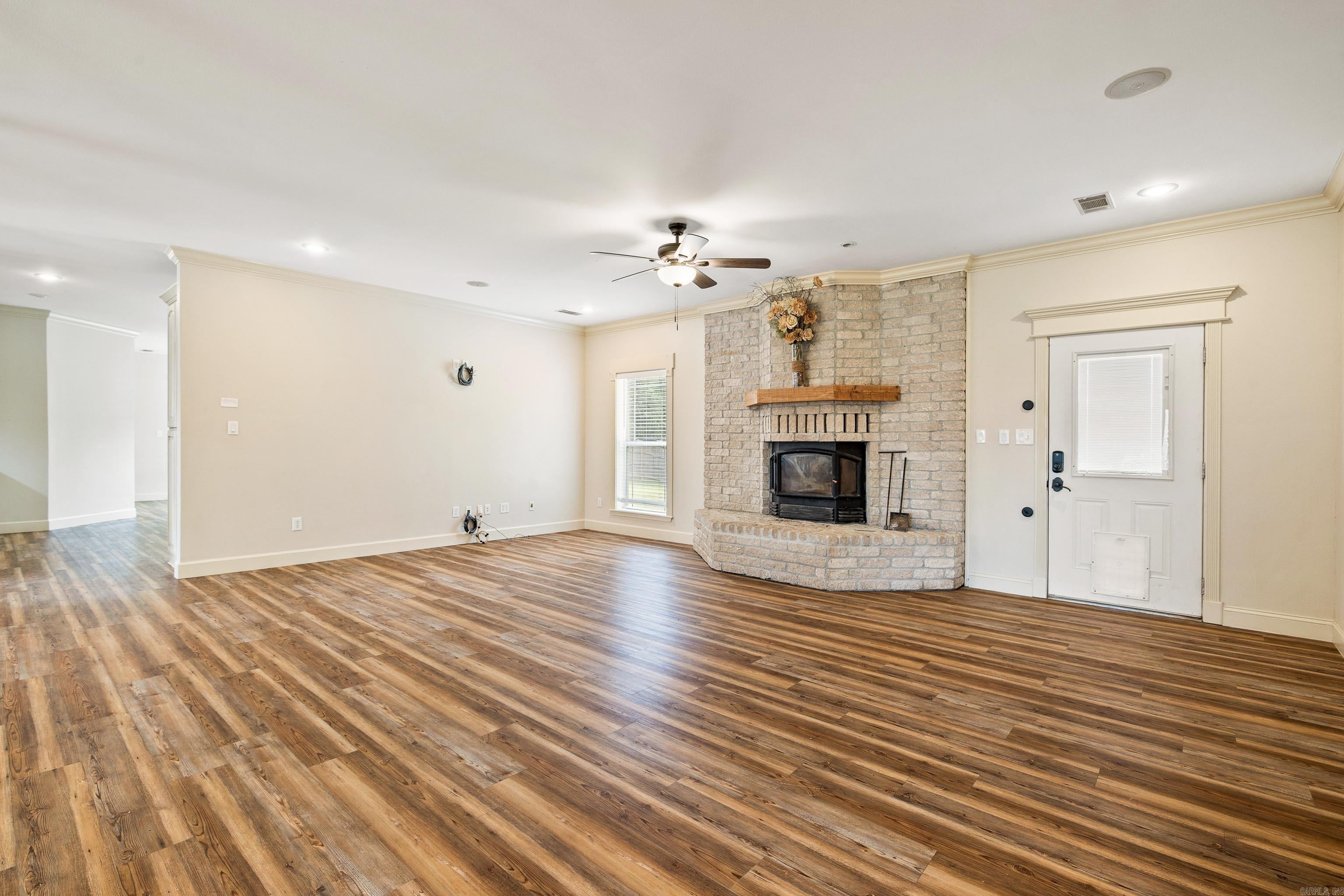 Benton, Arkansas, 72019, United States, 4 Bedrooms Bedrooms, ,4 BathroomsBathrooms,Residential,For Sale,2048594