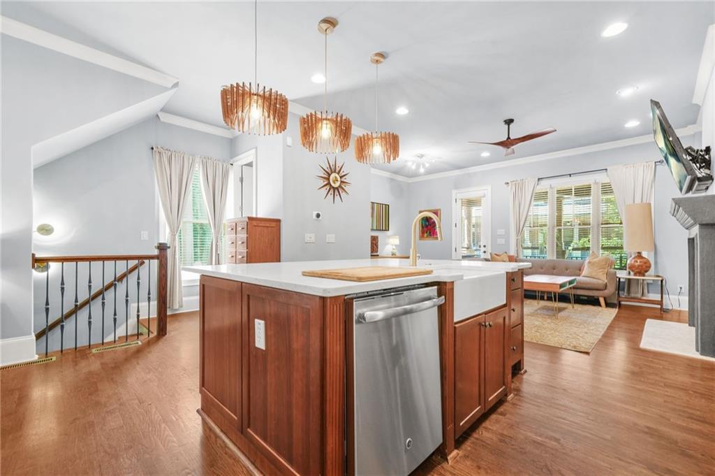 Atlanta, Georgia, 30363, United States, 3 Bedrooms Bedrooms, ,4 BathroomsBathrooms,Residential,For Sale,1896022