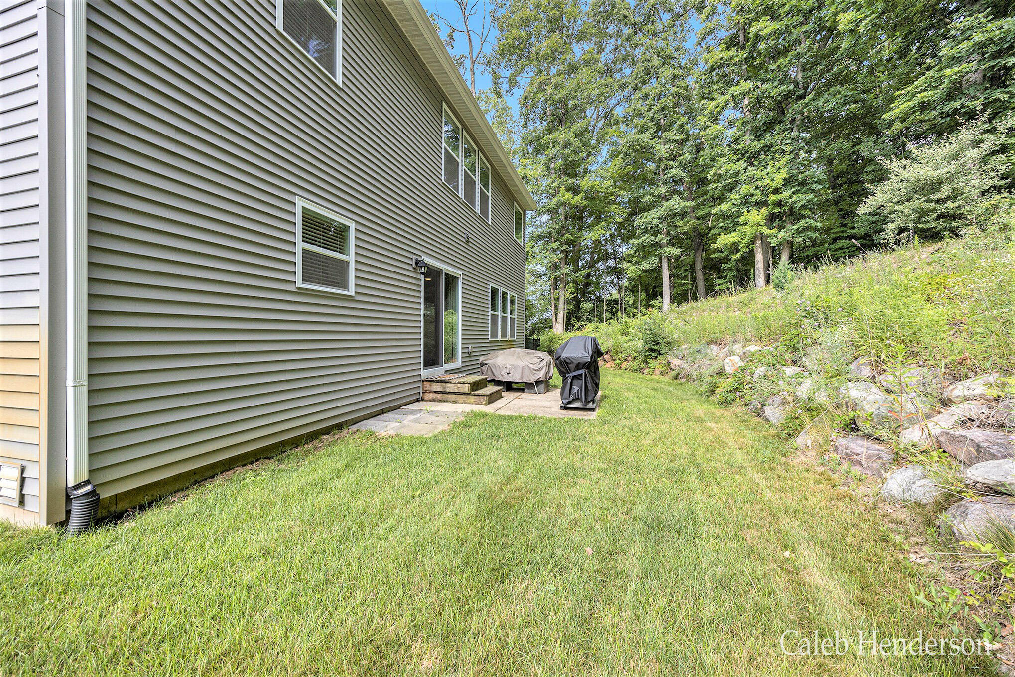 Alto, Michigan, 49302, United States, 5 Bedrooms Bedrooms, ,3 BathroomsBathrooms,Residential,For Sale,1928754