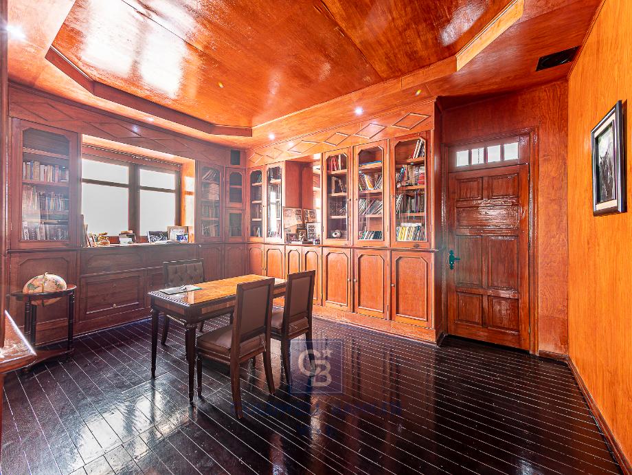 Chihuahua, Cuauhtémoc, Ciudad de México, 06700, Mexico, 5 Bedrooms Bedrooms, ,4 BathroomsBathrooms,Residential,For Sale,Chihuahua,1571530