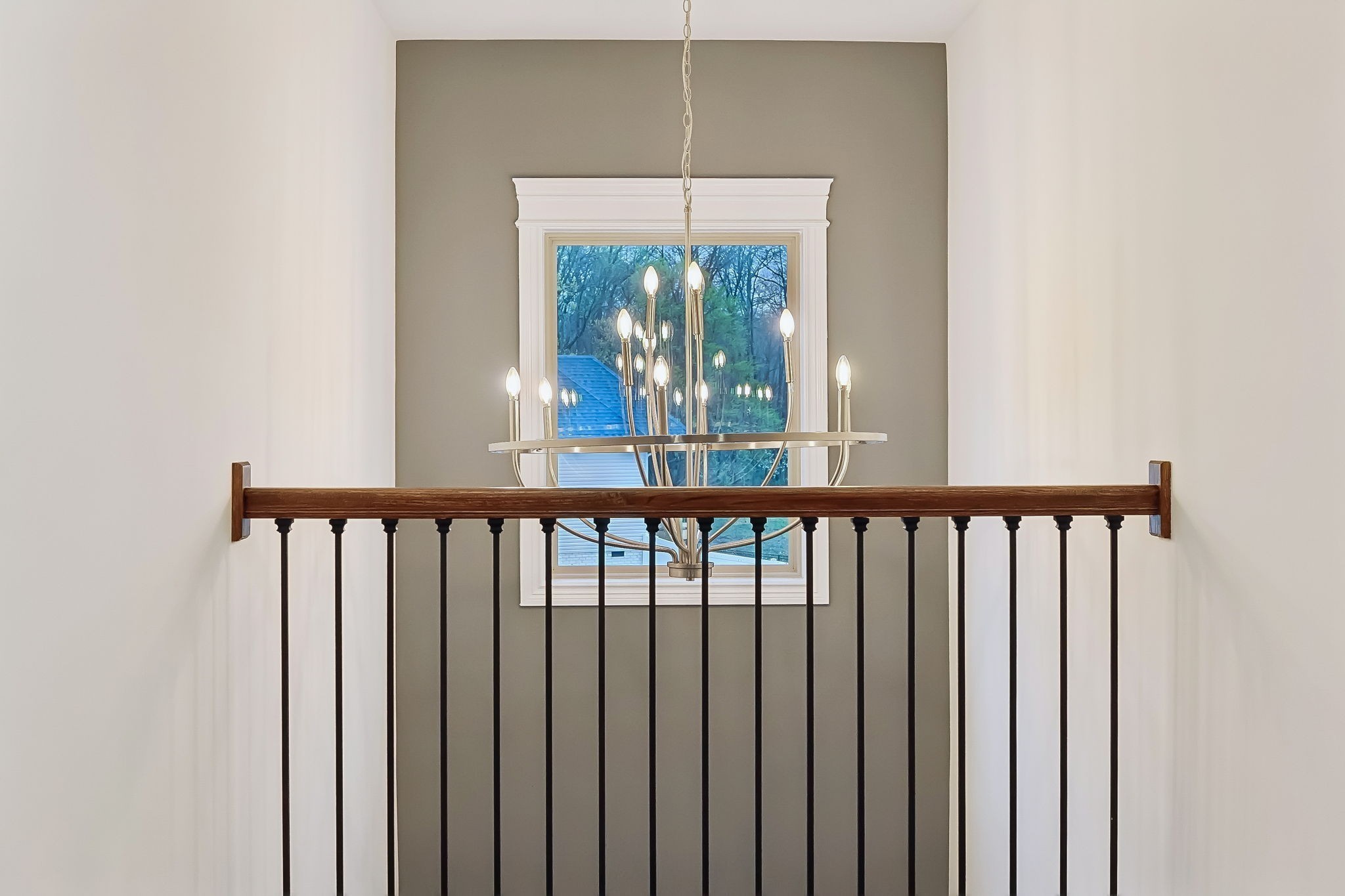 Clarksville, Tennessee, 37043, United States, 4 Bedrooms Bedrooms, ,4 BathroomsBathrooms,Residential,For Sale,2005810