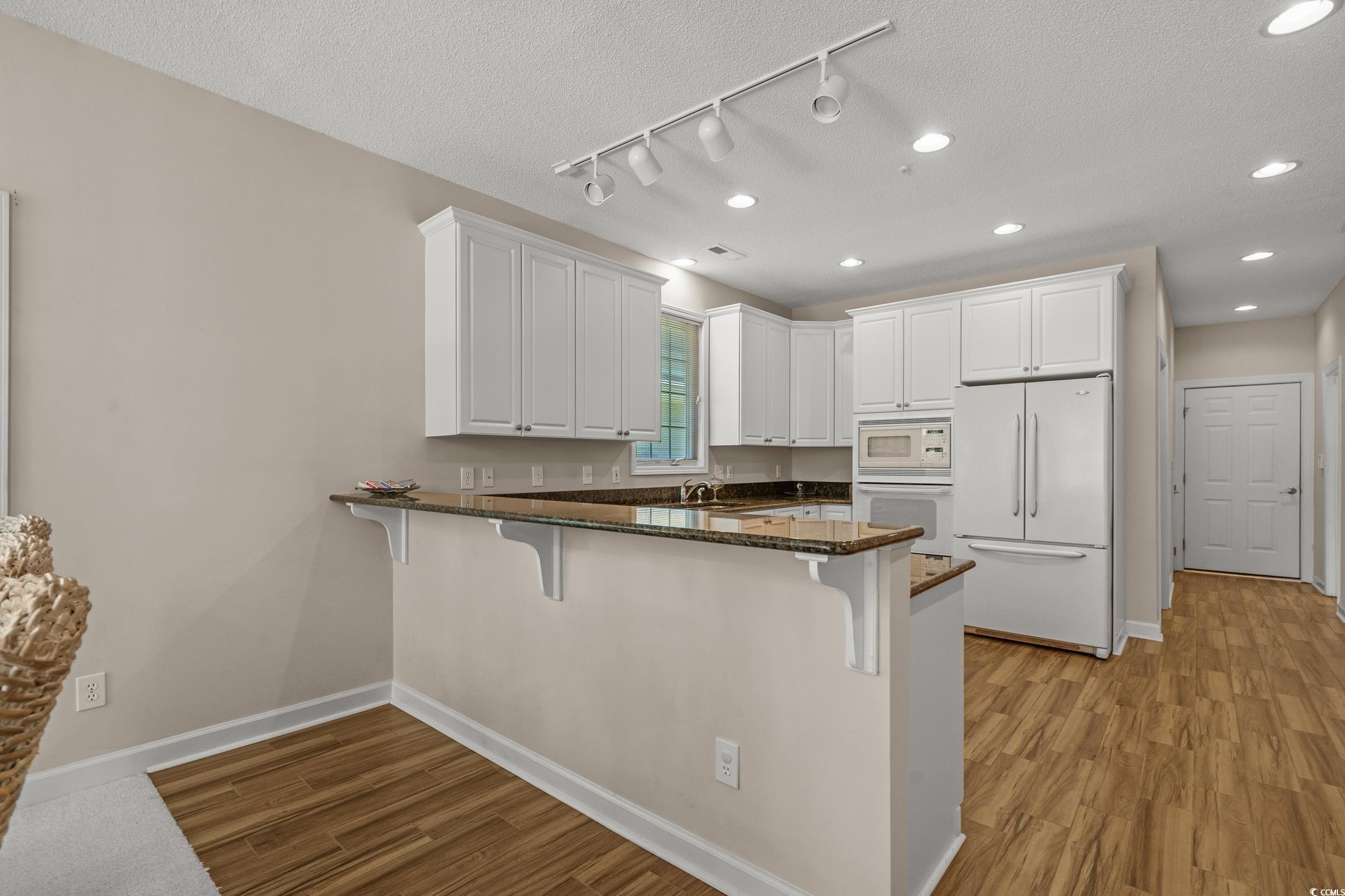North Myrtle Beach, South Carolina, 29582, United States, 4 Bedrooms Bedrooms, ,4 BathroomsBathrooms,Residential,For Sale,1943051