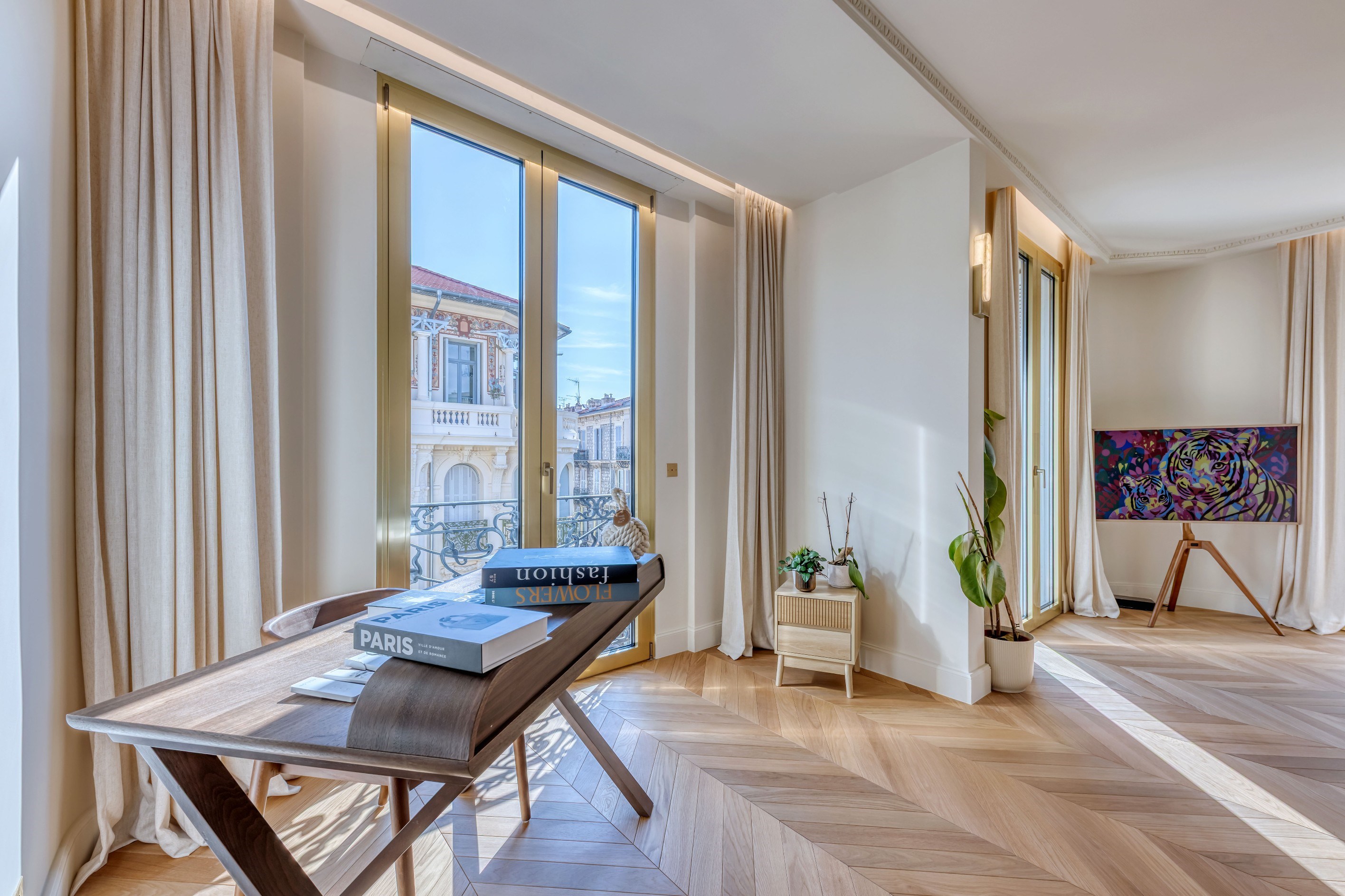  Character-filled three-bedroom apartment in Nice