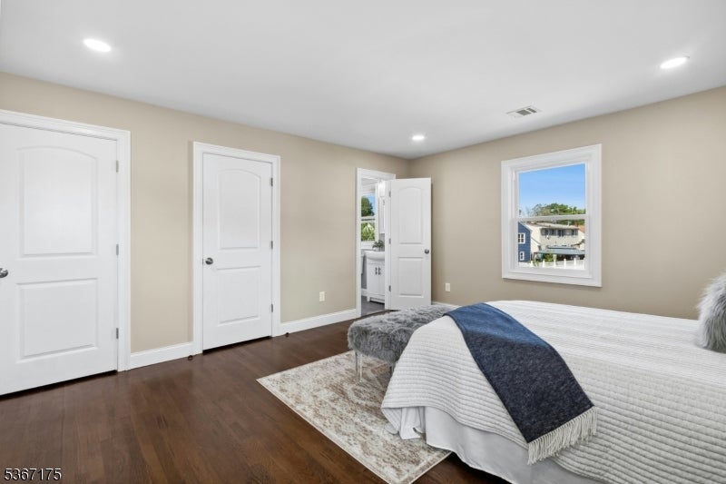 Union Twp., New Jersey, 07083, United States, 4 Bedrooms Bedrooms, ,3 BathroomsBathrooms,Residential,For Sale,1935310