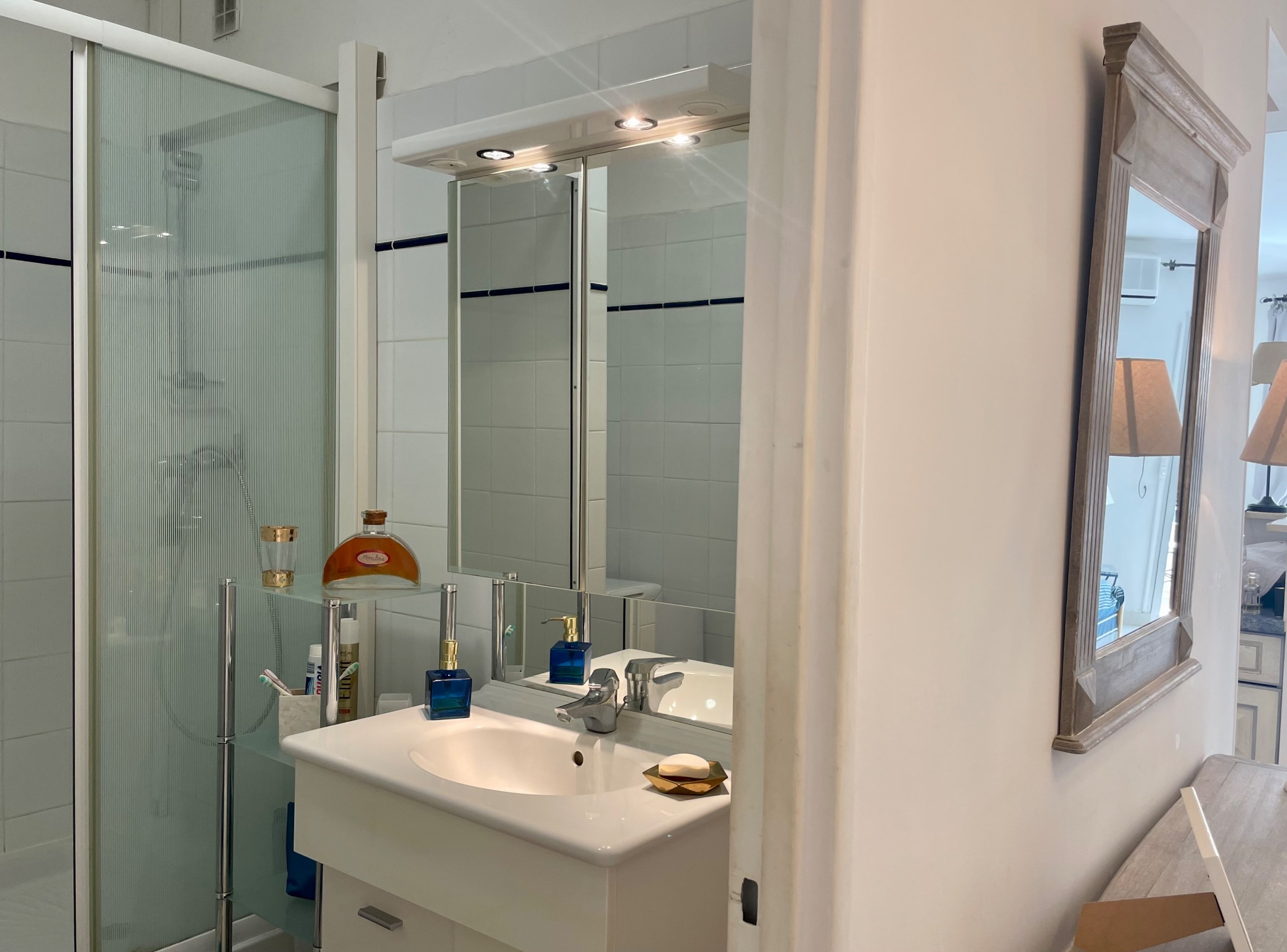  Studio for sale in Cannes Croisette, terrace with sea view facing Port Canto - 物件實景
