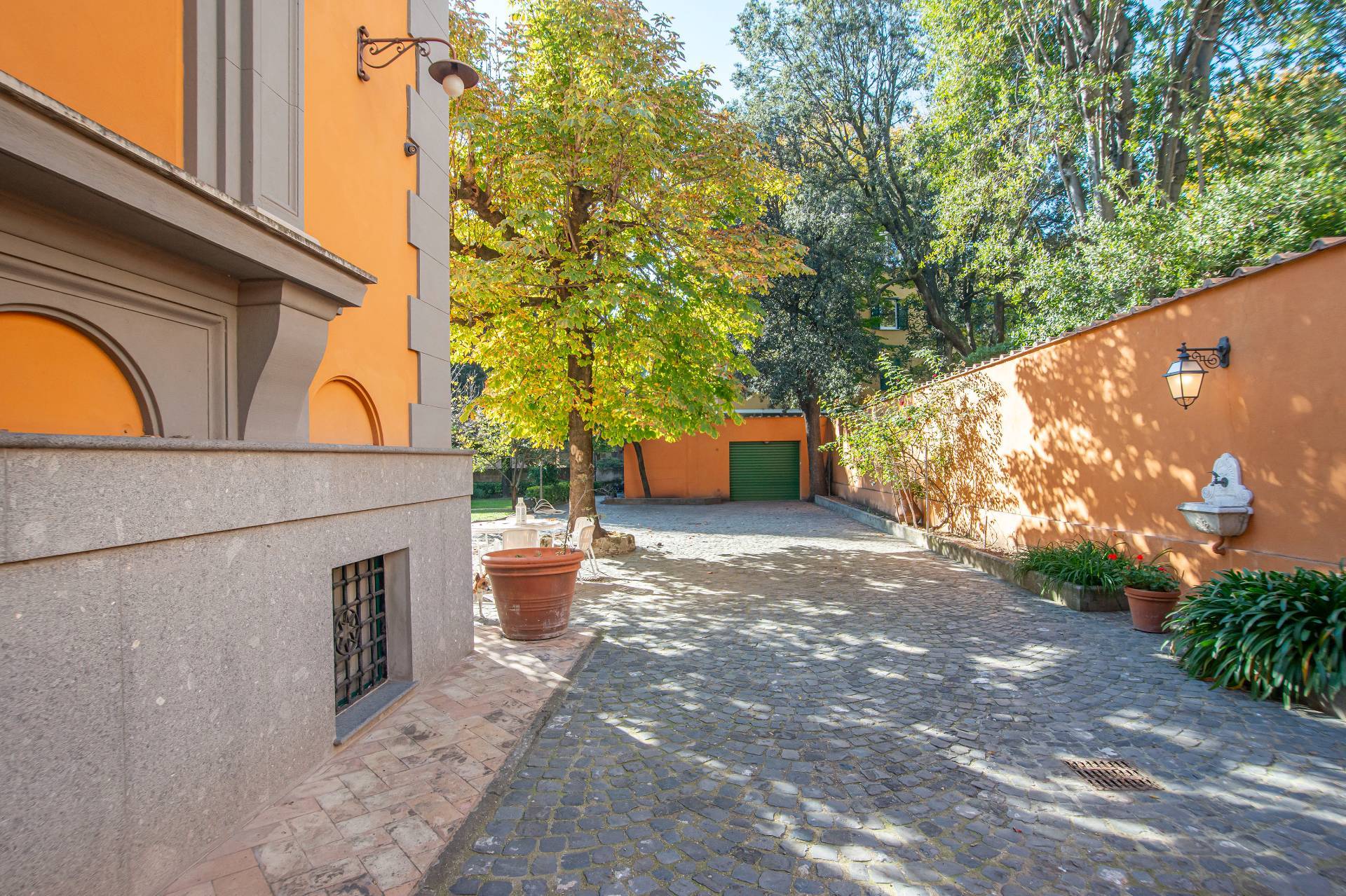 Via di Villa Pepoli, Roma, Roma, 00100, IT, 7 Bedrooms Bedrooms, ,5 BathroomsBathrooms,Residential,For Sale,Via di Villa Pepoli,1665684