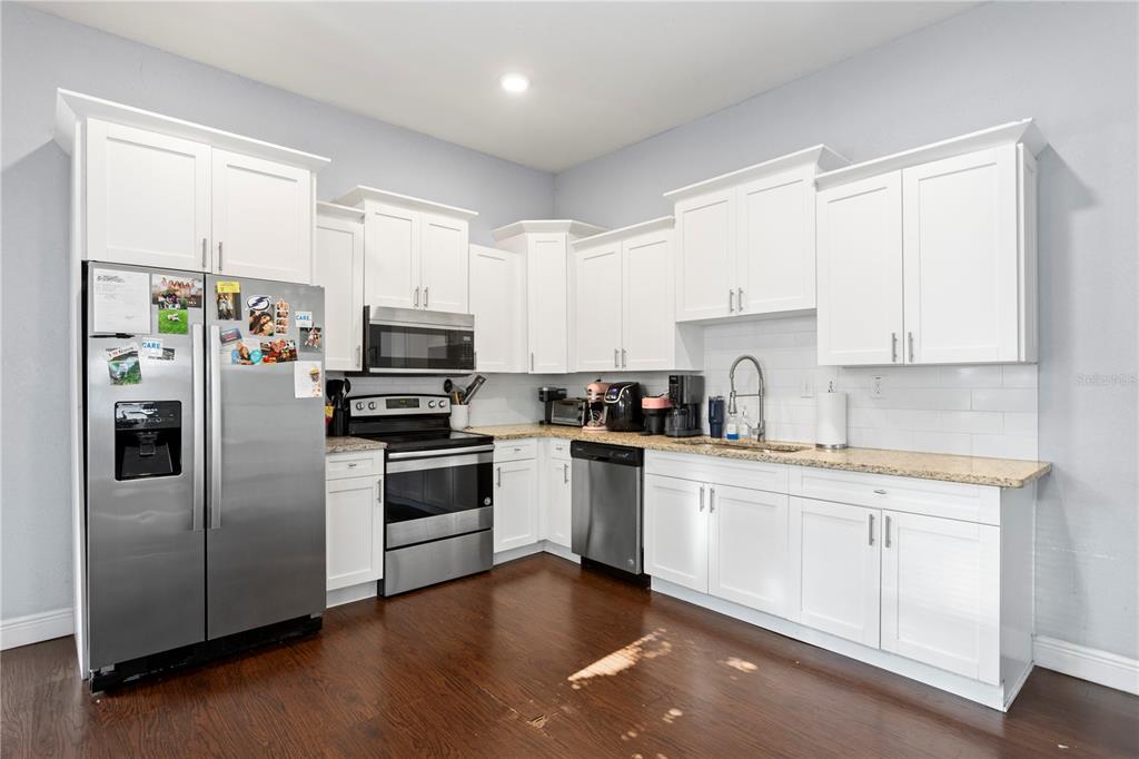 Tampa, Florida, 33602, United States, 3 Bedrooms Bedrooms, ,2 BathroomsBathrooms,Residential,For Sale,1785595