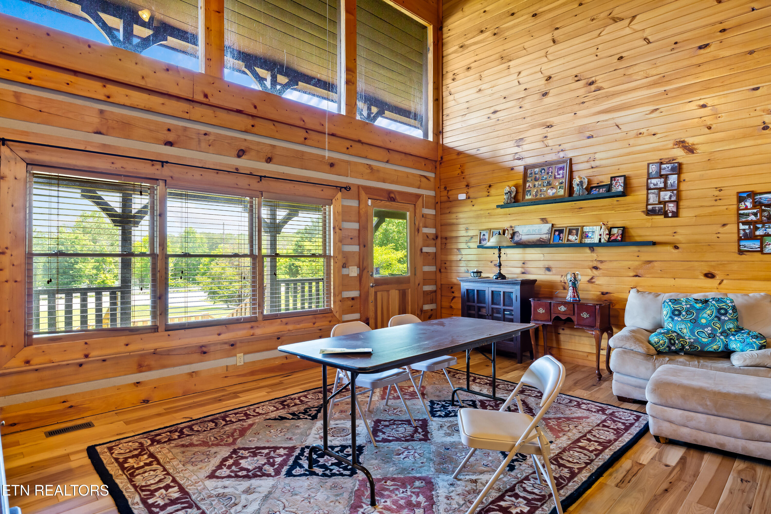 Vonore, Tennessee, 37885, United States, 3 Bedrooms Bedrooms, ,4 BathroomsBathrooms,Residential,For Sale,2048933