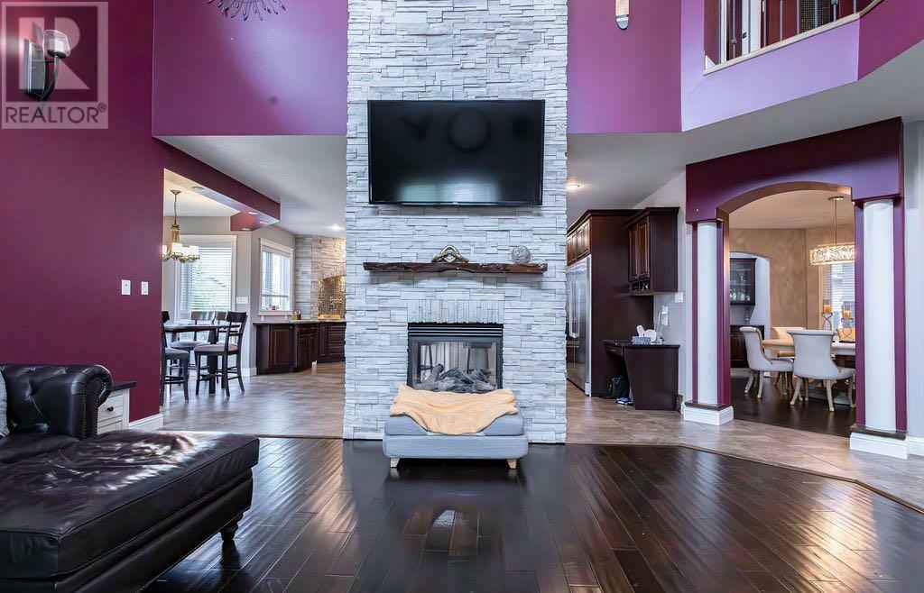 WAINWRIGHT, Alberta, T9W 0A6, CA, 4 Bedrooms Bedrooms, ,5 BathroomsBathrooms,Residential,For Sale,1838525
