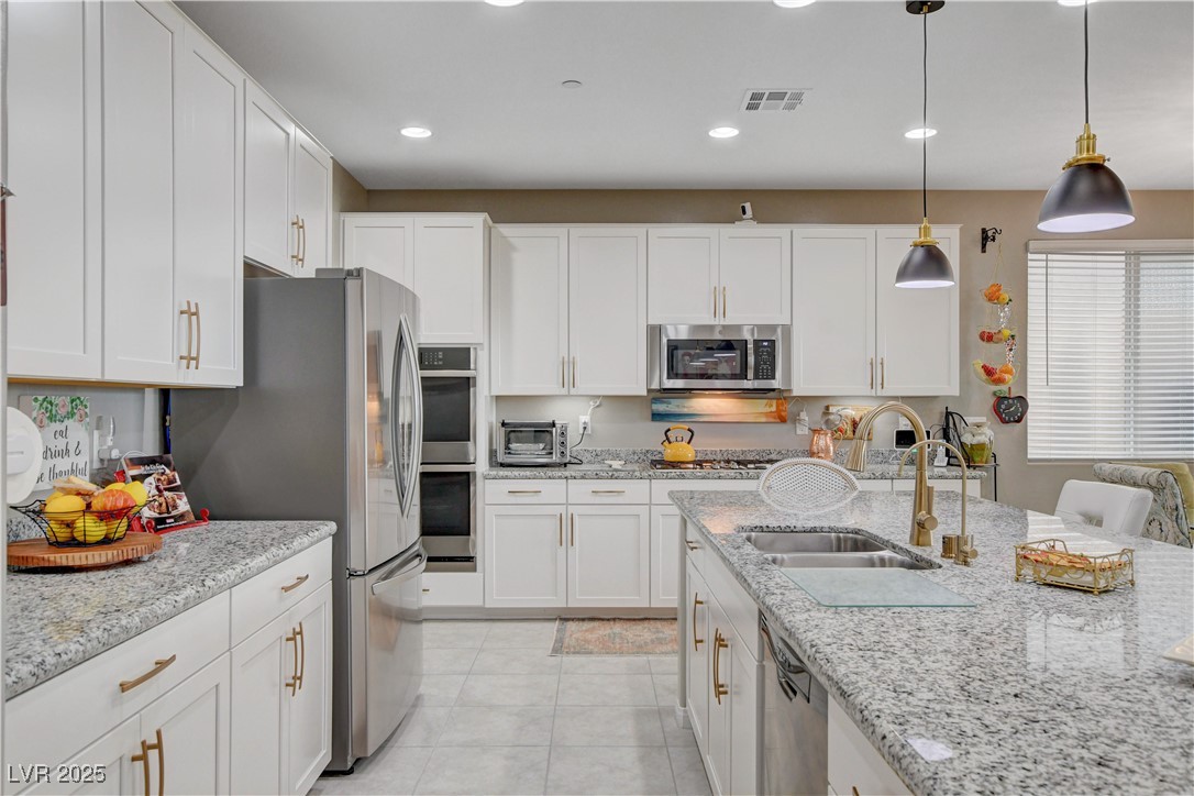 Henderson, Nevada, 89011, United States, 3 Bedrooms Bedrooms, ,2 BathroomsBathrooms,Residential,For Sale,1848397