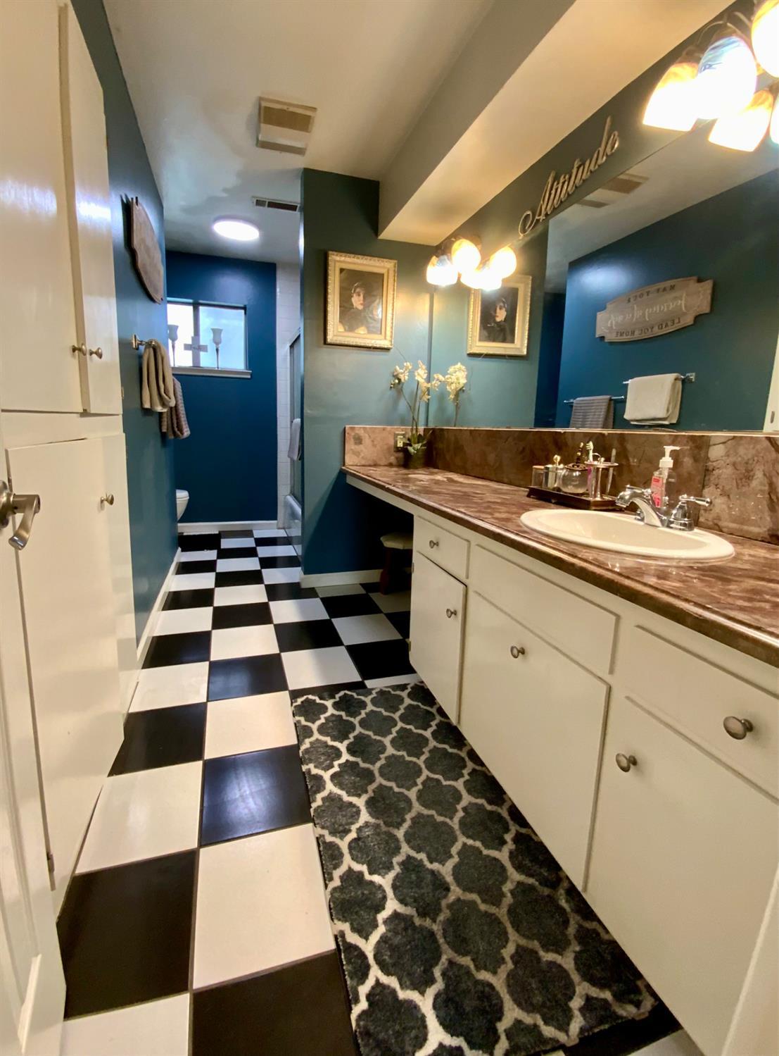 Oakhurst, California, 93644, United States, 7 Bedrooms Bedrooms, ,4 BathroomsBathrooms,Residential,For Sale,2005555