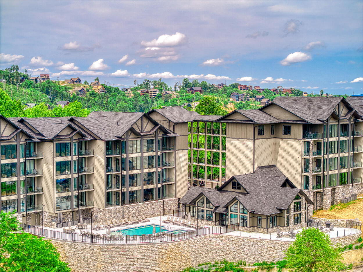 Gatlinburg, Tennessee, 37738, United States, 3 Bedrooms Bedrooms, ,4 BathroomsBathrooms,Residential,For Sale,2027383