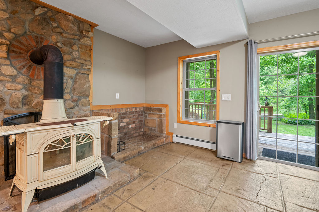 Marengo, Ohio, 43334, United States, 5 Bedrooms Bedrooms, ,3 BathroomsBathrooms,Residential,For Sale,2048859
