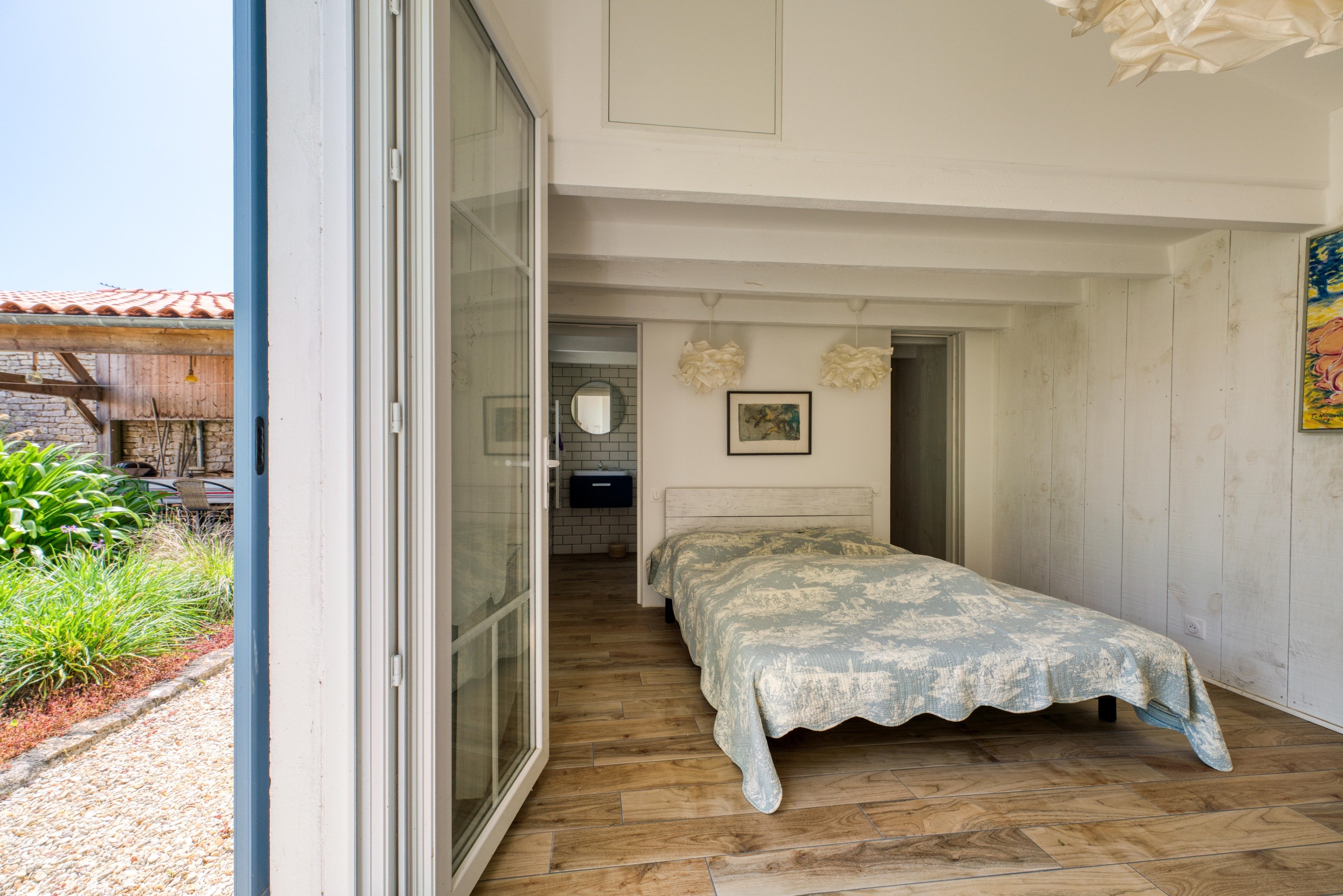  Charming 4-bedroom house in St Denis d