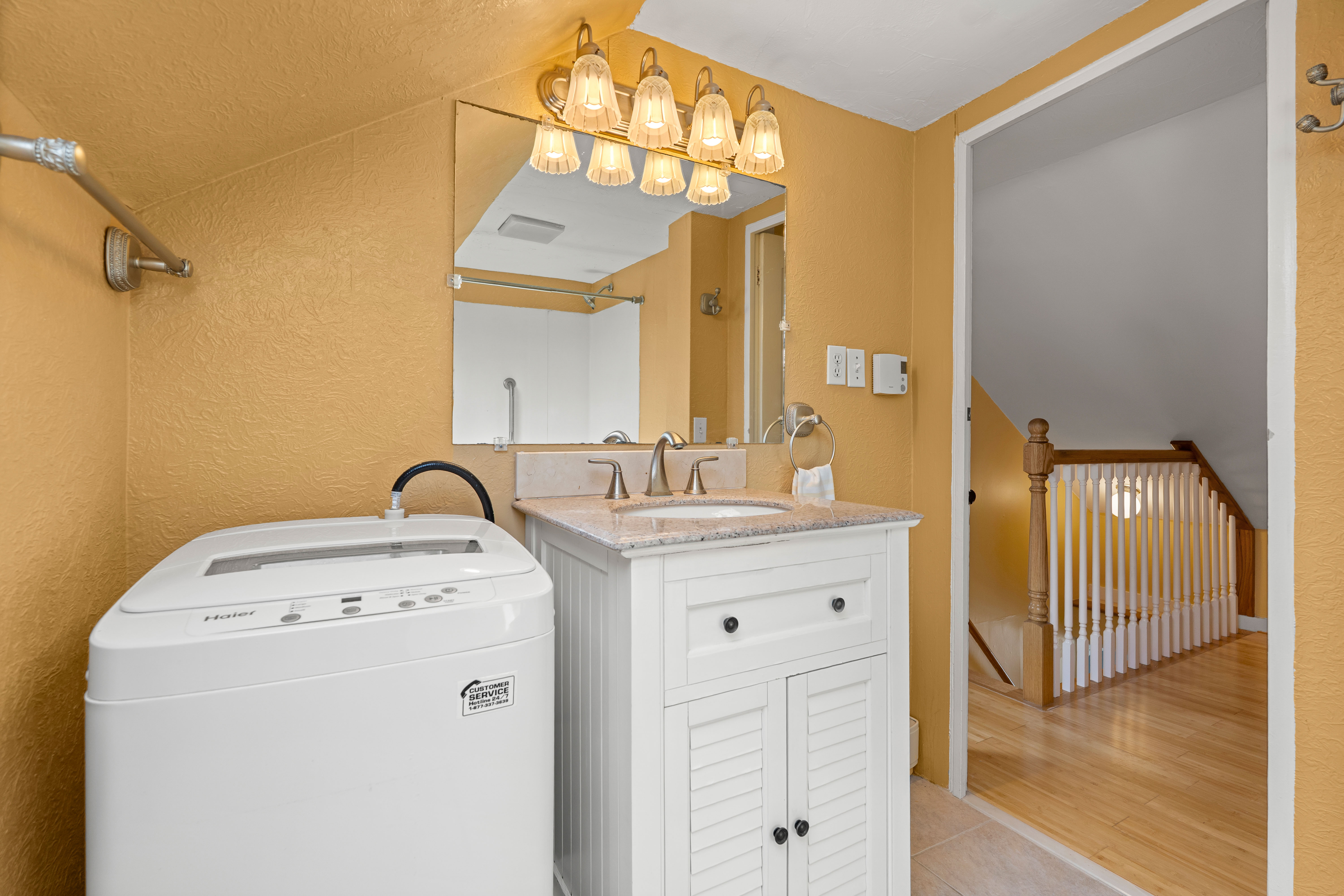  2 Mount Pleasant Street, Unit 4, Rockport, MA, 01966 - 物件實景