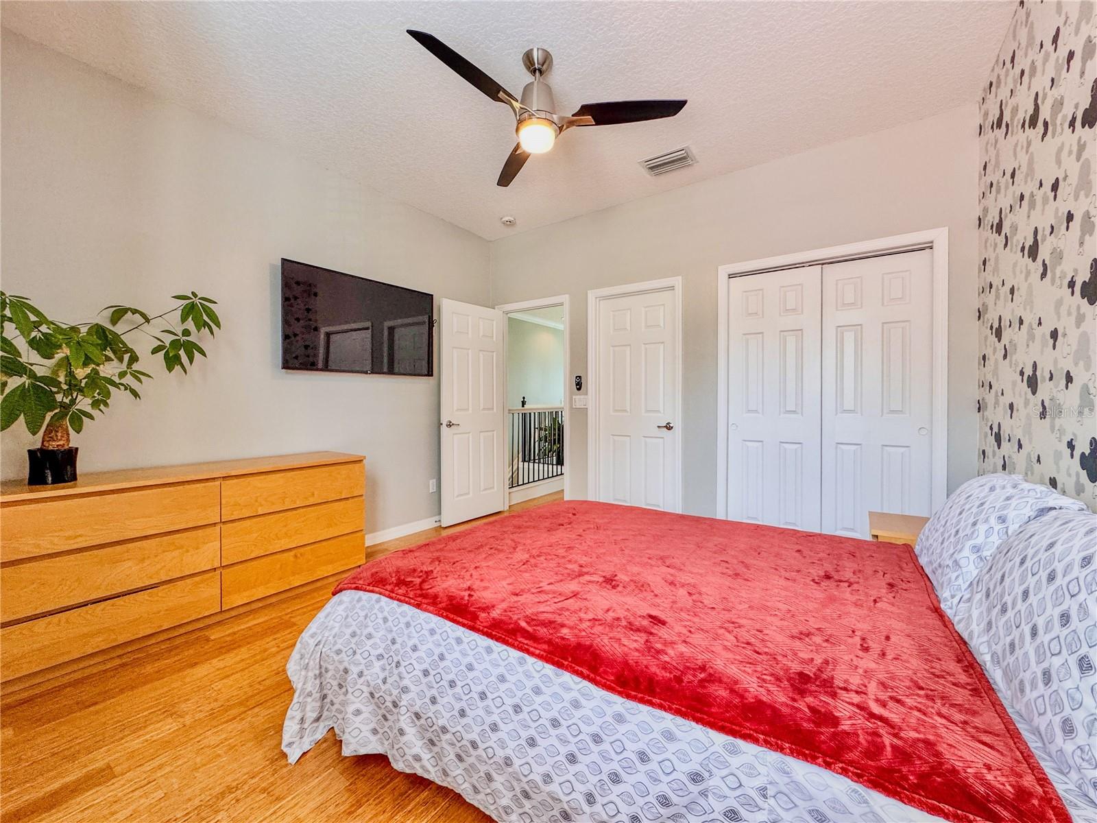 ORLANDO, Florida, 32836, United States, 5 Bedrooms Bedrooms, ,6 BathroomsBathrooms,Residential,For Sale,1983203