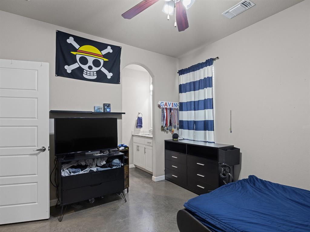 Midlothian, Texas, 76065, United States, 3 Bedrooms Bedrooms, ,3 BathroomsBathrooms,Residential,For Sale,1978446