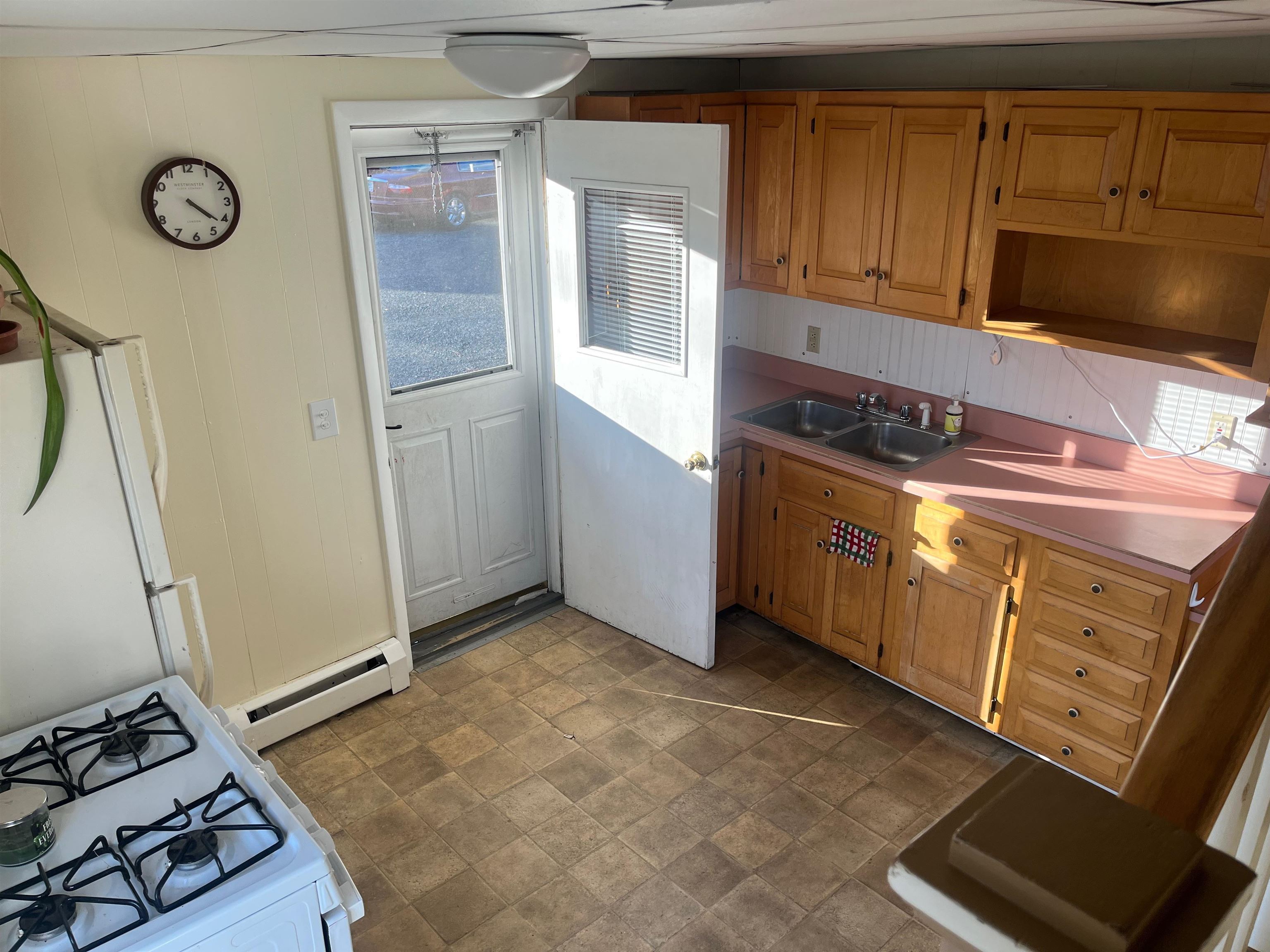 Lebanon, New Hampshire, 03766, United States, 5 Bedrooms Bedrooms, ,Residential,For Sale,1972827