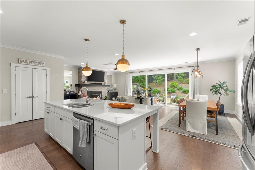 Woodstock, Georgia, 30188, United States, 3 Bedrooms Bedrooms, ,3 BathroomsBathrooms,Residential,For Sale,1923808