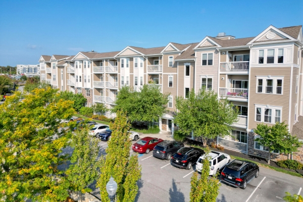 Weymouth, Massachusetts, 02190, United States, 2 Bedrooms Bedrooms, ,2 BathroomsBathrooms,Residential,For Sale,1978369