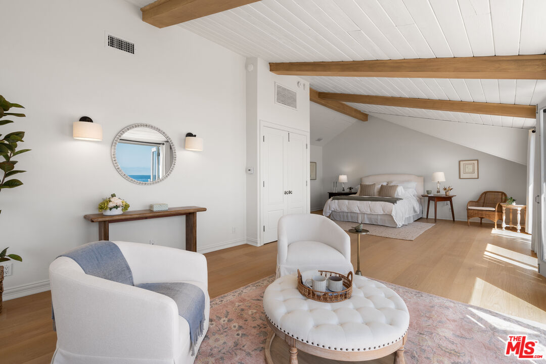 Malibu, California, 90265, United States, 5 Bedrooms Bedrooms, ,2 BathroomsBathrooms,Residential,For Sale,1752333