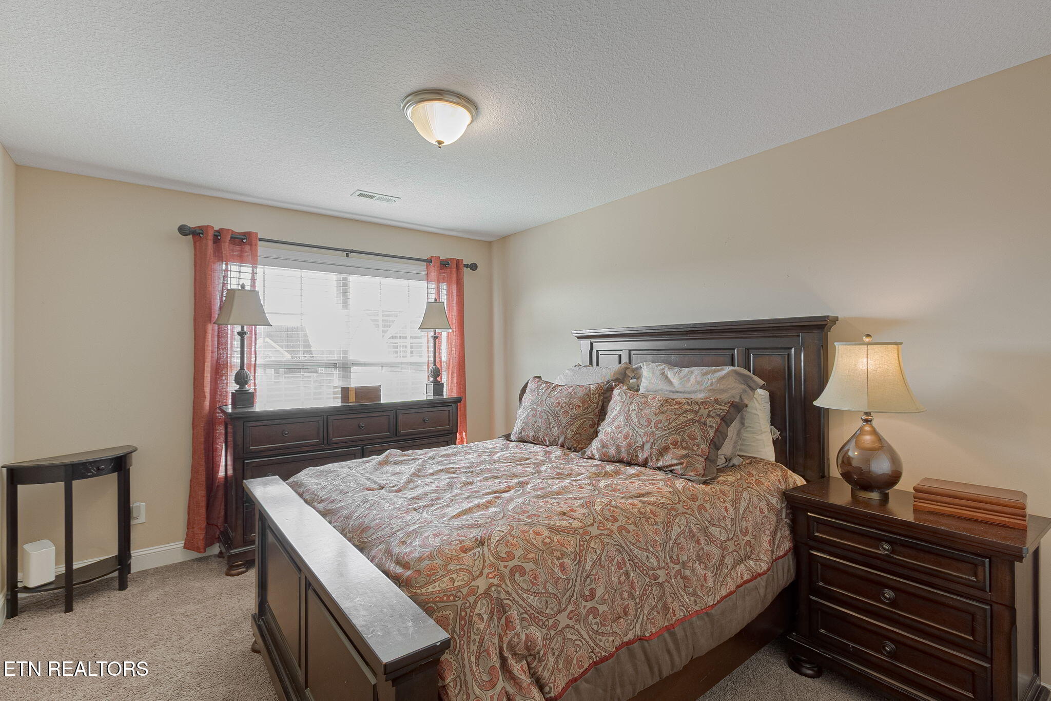 Knoxville, Tennessee, 37938, United States, 4 Bedrooms Bedrooms, ,3 BathroomsBathrooms,Residential,For Sale,1996658