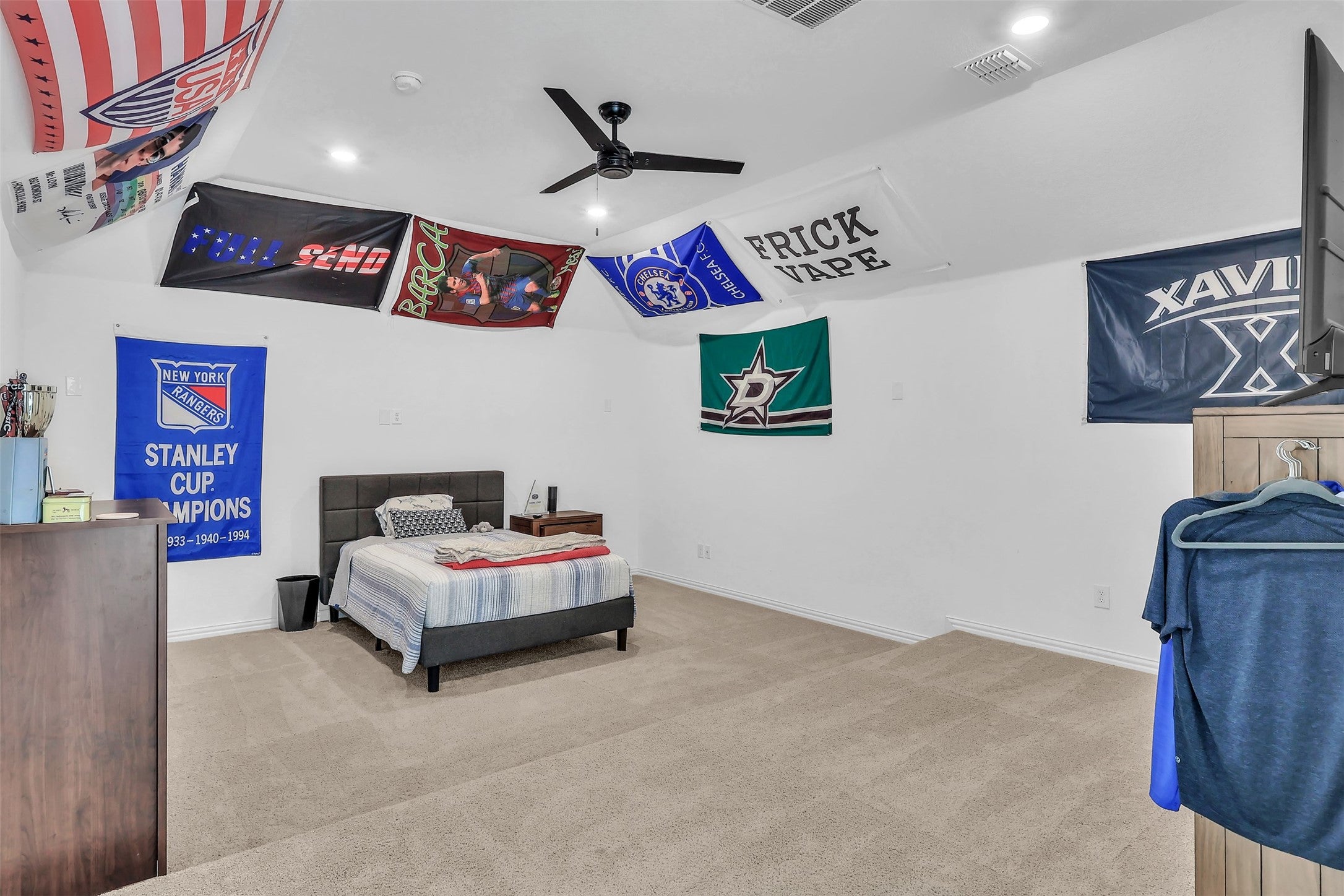 Keller, Texas, 76248, United States, 4 Bedrooms Bedrooms, ,5 BathroomsBathrooms,Residential,For Sale,1981790