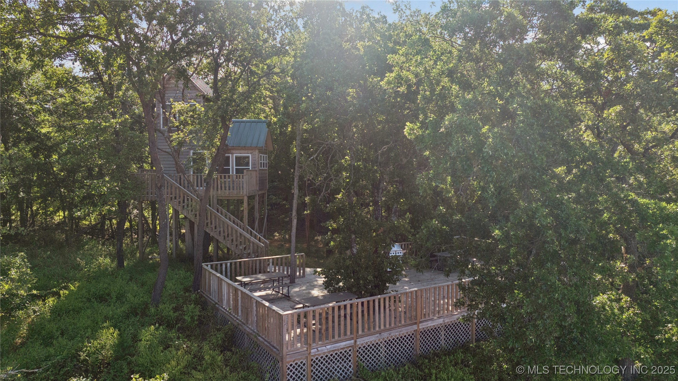Henryetta, Oklahoma, 74437, United States, 3 Bedrooms Bedrooms, ,2 BathroomsBathrooms,Residential,For Sale,1907675