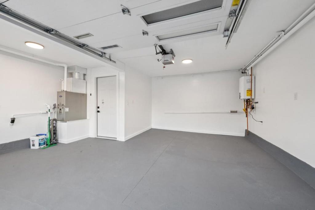 San Francisco, California, 94132, United States, 4 Bedrooms Bedrooms, ,4 BathroomsBathrooms,Residential,For Sale,2008965