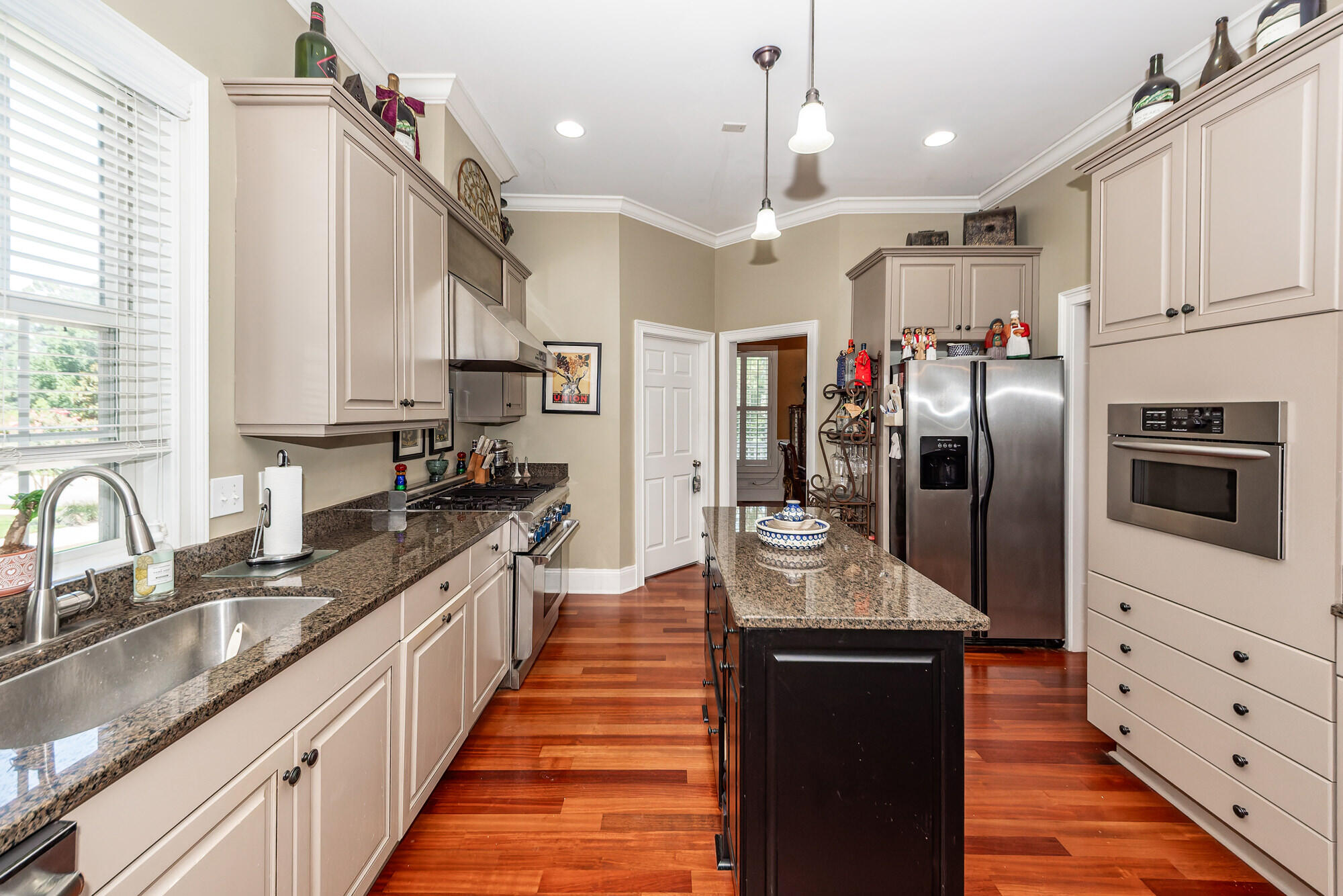 Mount Pleasant, South Carolina, 29466, United States, 5 Bedrooms Bedrooms, ,4 BathroomsBathrooms,Residential,For Sale,1792938