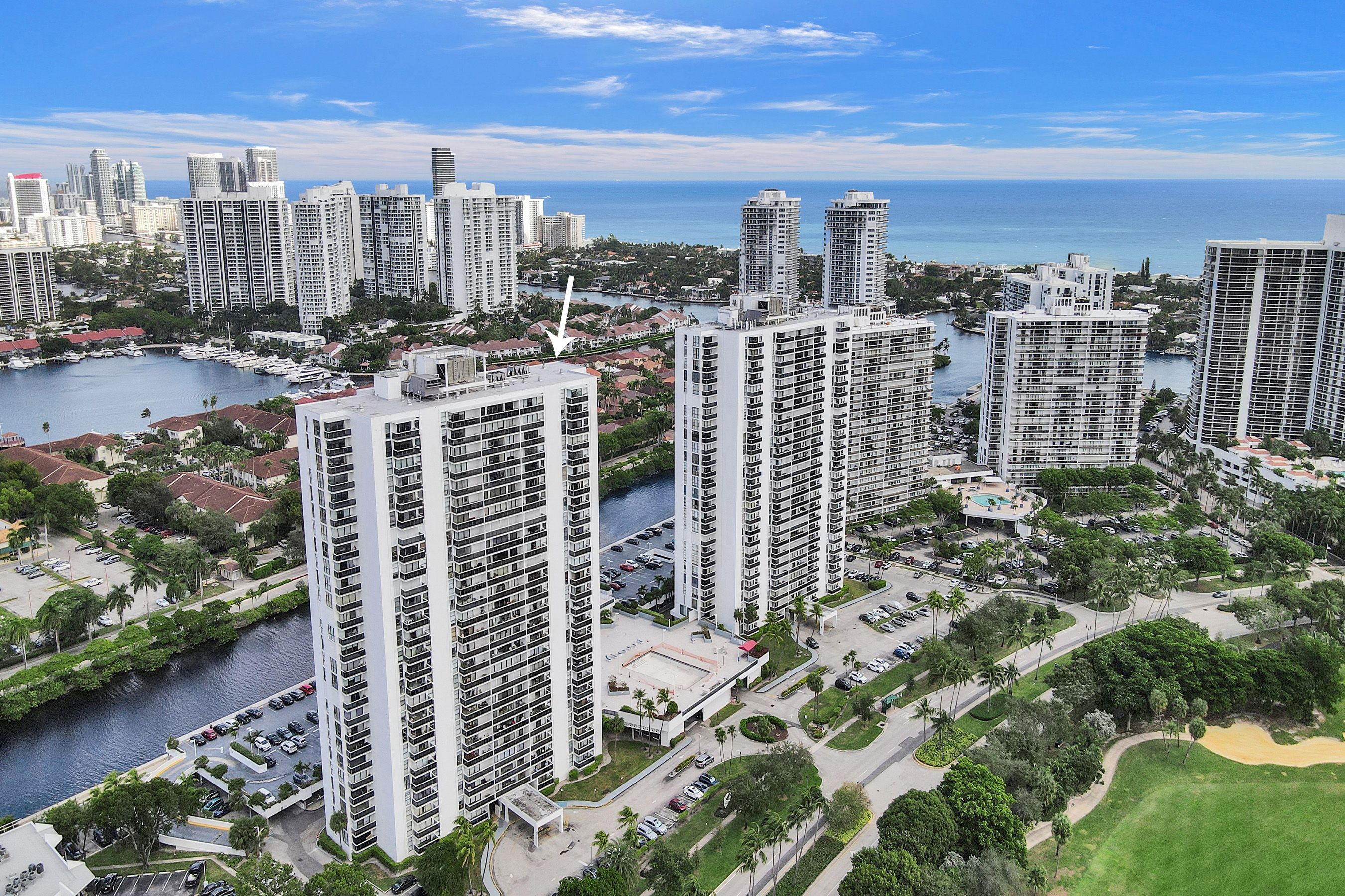 3625 N Country Club Dr, Aventura, FL, 33180 - 物件實景