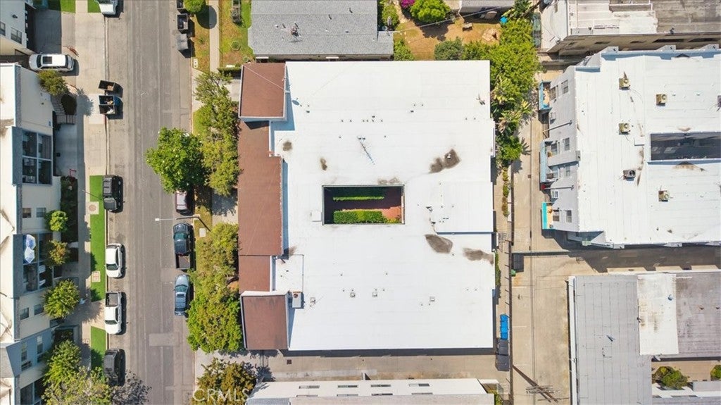 Los Angeles, California, 90034, United States, 2 Bedrooms Bedrooms, ,2 BathroomsBathrooms,Residential,For Sale,2025767