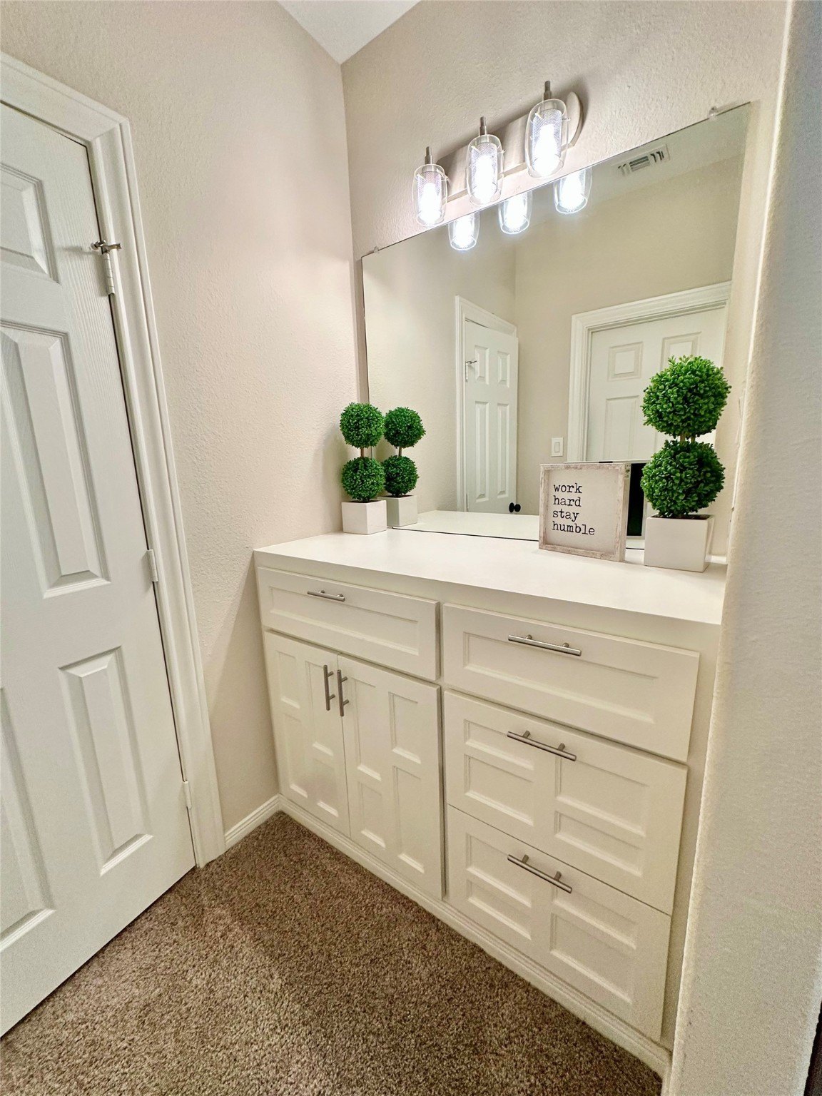 Friendswood, Texas, 77546, United States, 3 Bedrooms Bedrooms, ,5 BathroomsBathrooms,Residential,For Sale,1908024