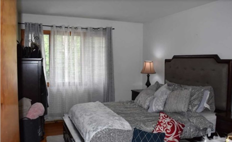 Little Ferry, New Jersey, 07643, United States, 6 Bedrooms Bedrooms, ,4 BathroomsBathrooms,Residential,For Sale,1975131