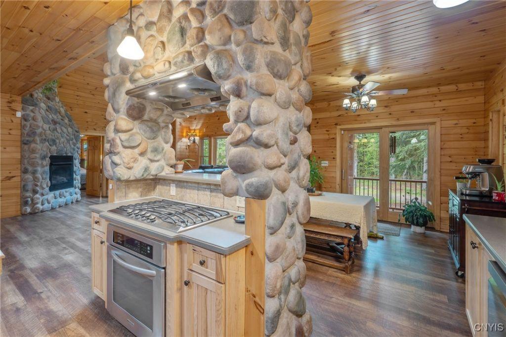 Cleveland, New York, 13042, United States, 4 Bedrooms Bedrooms, ,4 BathroomsBathrooms,Residential,For Sale,1821145