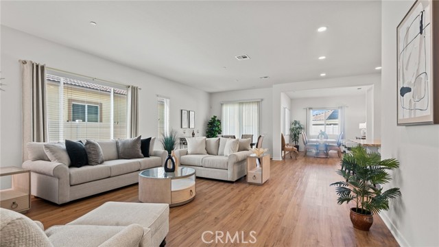 Menifee, California, 92584, United States, 2 Bedrooms Bedrooms, ,2 BathroomsBathrooms,Residential,For Sale,1978729