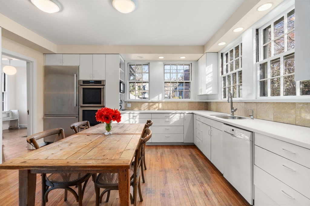 Brookline, Massachusetts, 02445, United States, 7 Bedrooms Bedrooms, ,5 BathroomsBathrooms,Residential,For Sale,1723459