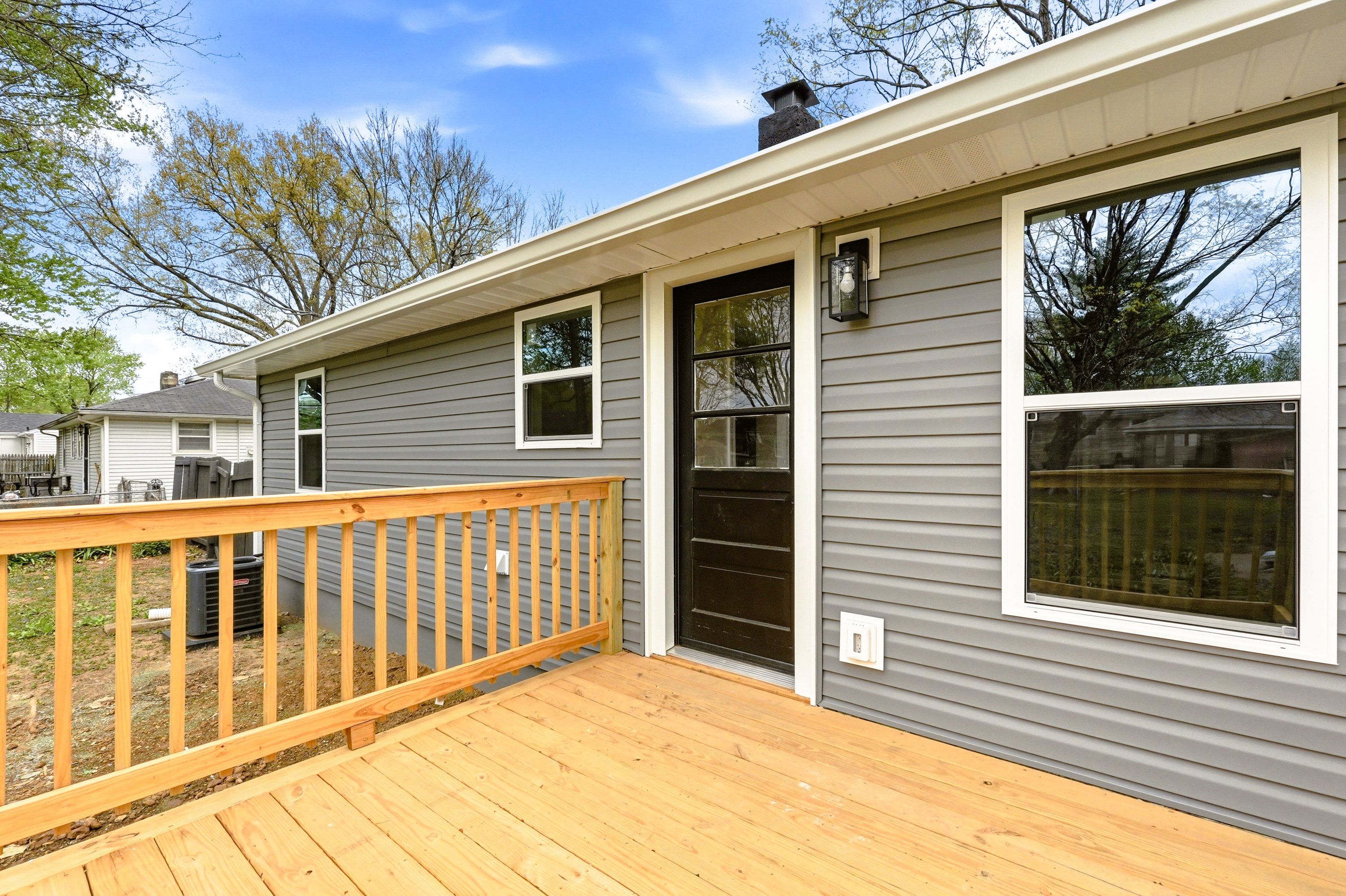  2706 Pioneer Road, Louisville, KY 40216 - 物件實景