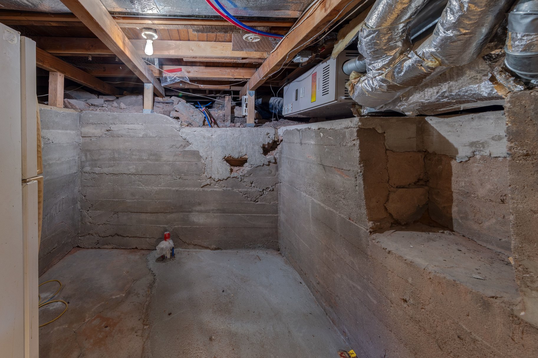  Charming Vintage Home Rich with Character and History - 物件實景