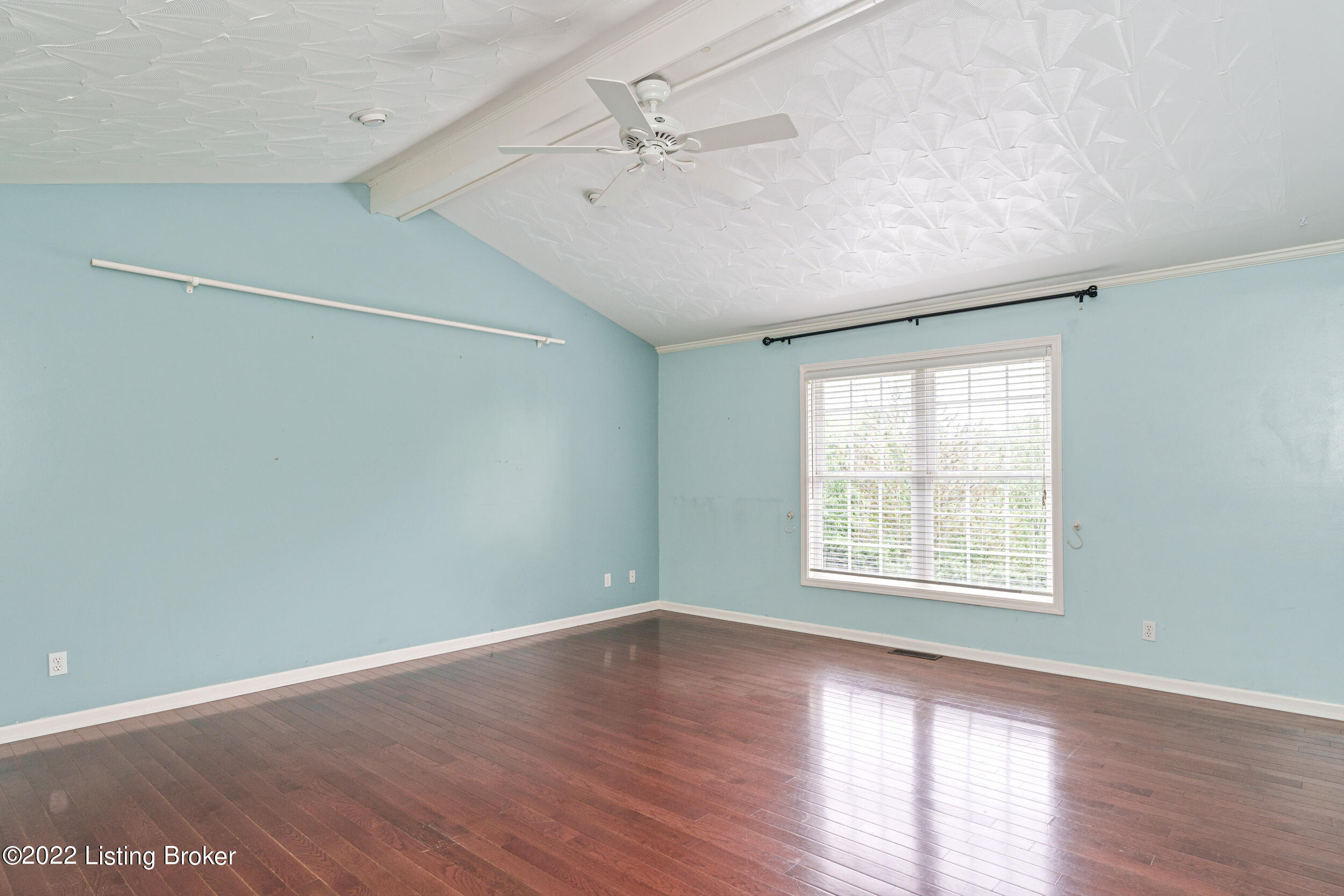 Pendleton, Kentucky, 40055, United States, 3 Bedrooms Bedrooms, ,2 BathroomsBathrooms,Residential,For Sale,1877377