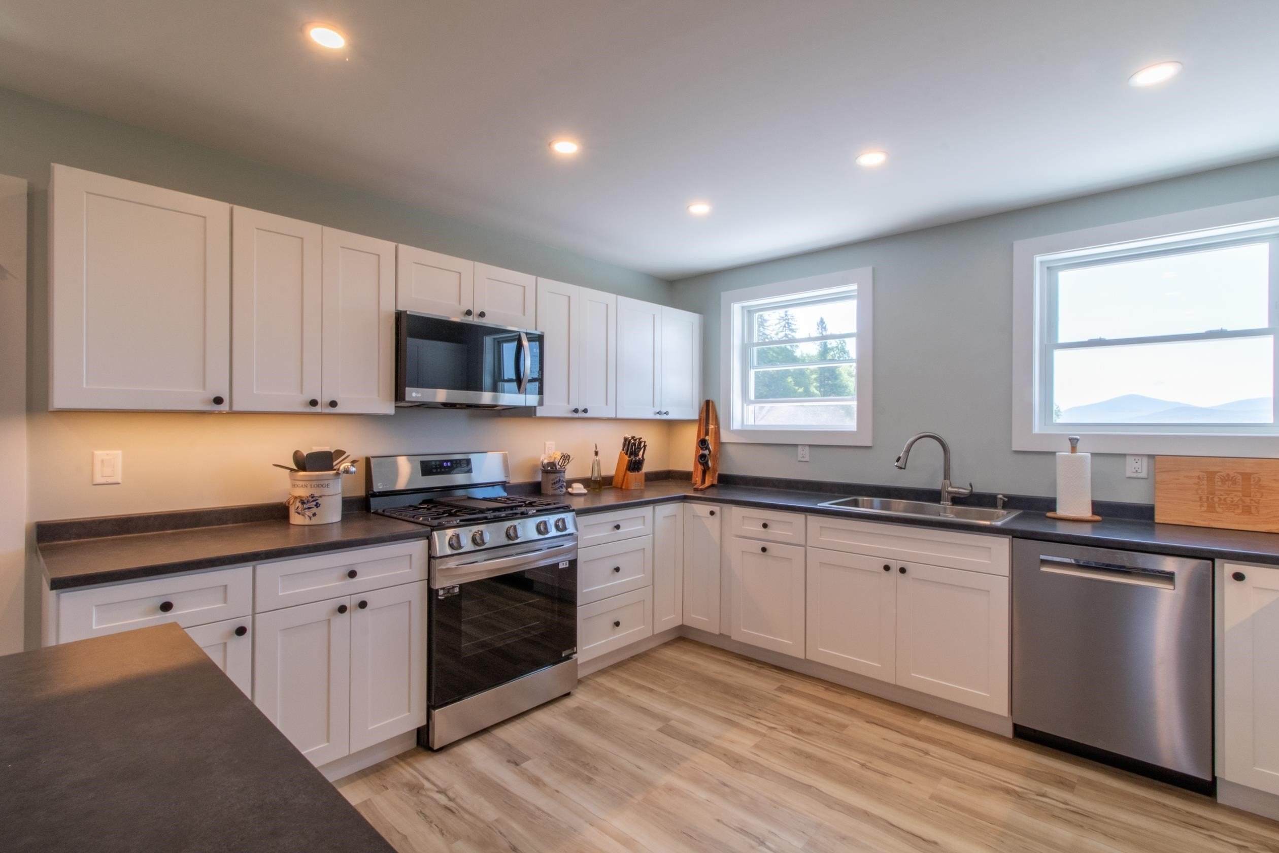 Charleston, Vermont, 05872, United States, 3 Bedrooms Bedrooms, ,1 BathroomBathrooms,Residential,For Sale,1893368